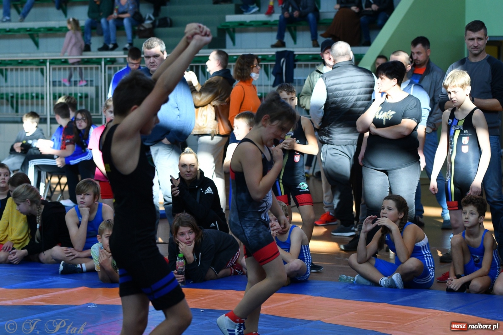 Zdjęcie w galerii na portalu naszraciborz.pl: Zapaśnicza Unia Racibórz świętuje 75-lecie klubu wiadomości z regionu