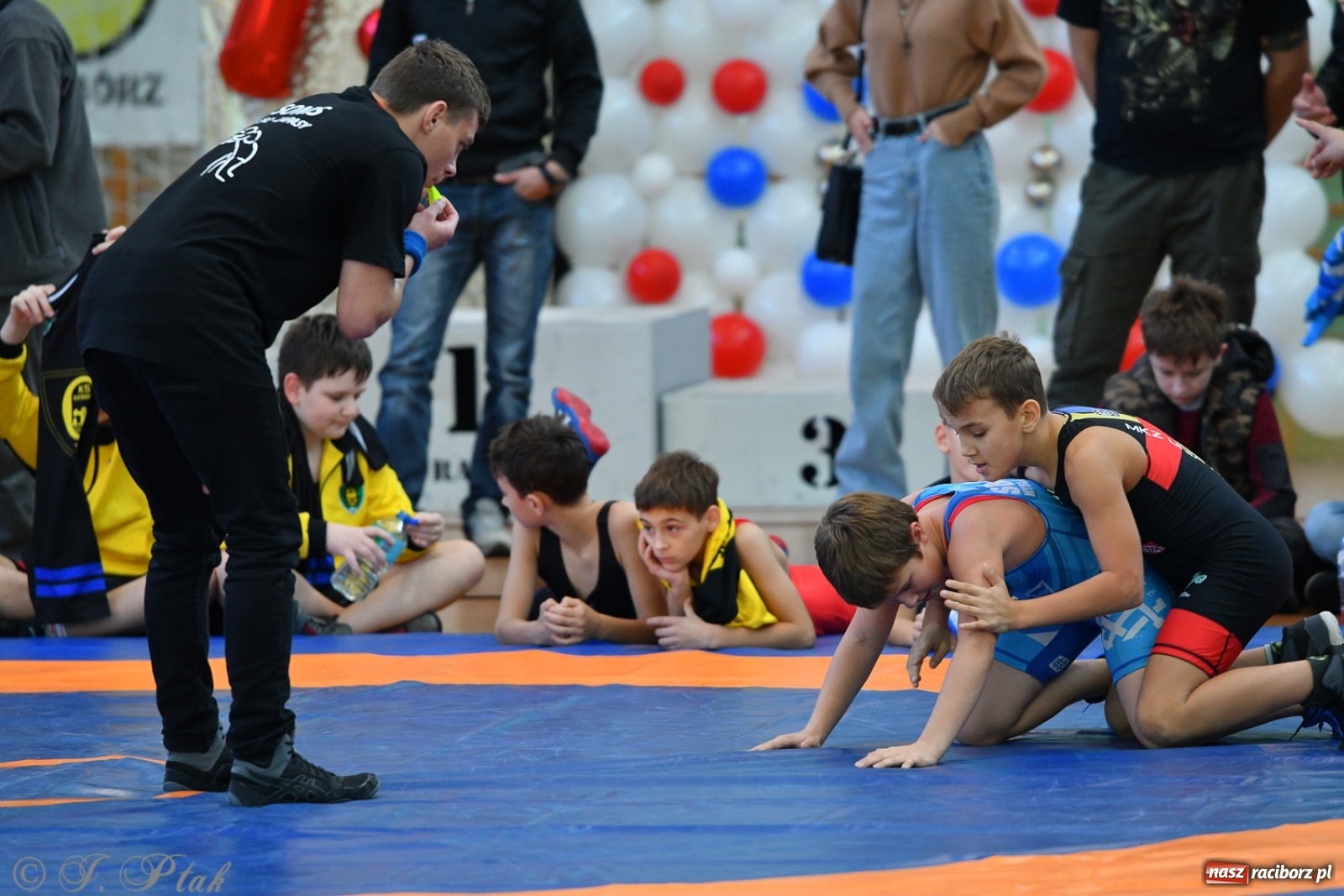 Zdjęcie w galerii na portalu naszraciborz.pl: Zapaśnicza Unia Racibórz świętuje 75-lecie klubu wiadomości z regionu
