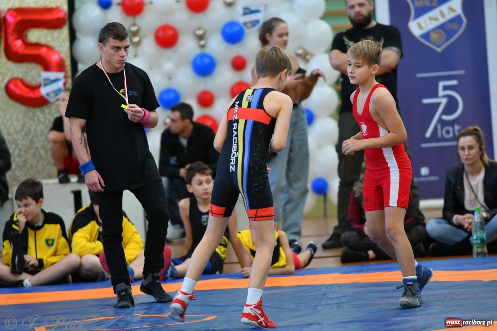 Zdjęcie w galerii na portalu naszraciborz.pl: Zapaśnicza Unia Racibórz świętuje 75-lecie klubu wiadomości z regionu