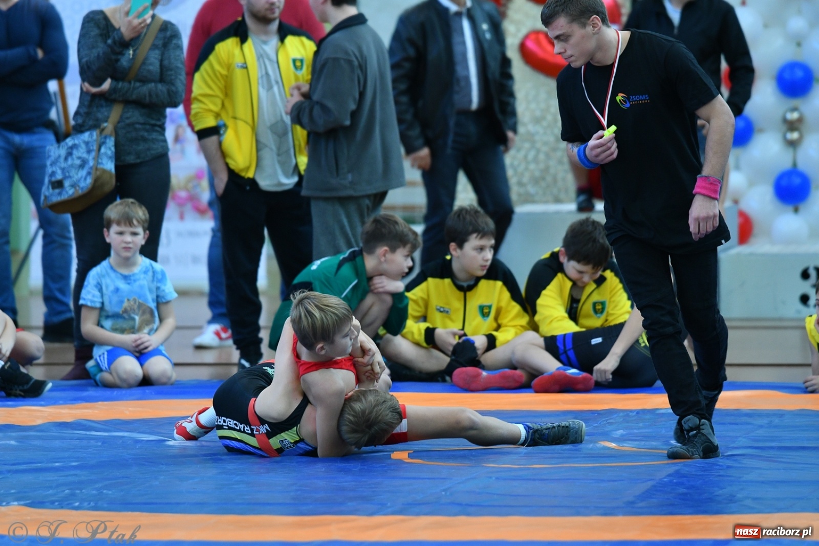 Zdjęcie w galerii na portalu naszraciborz.pl: Zapaśnicza Unia Racibórz świętuje 75-lecie klubu wiadomości z regionu