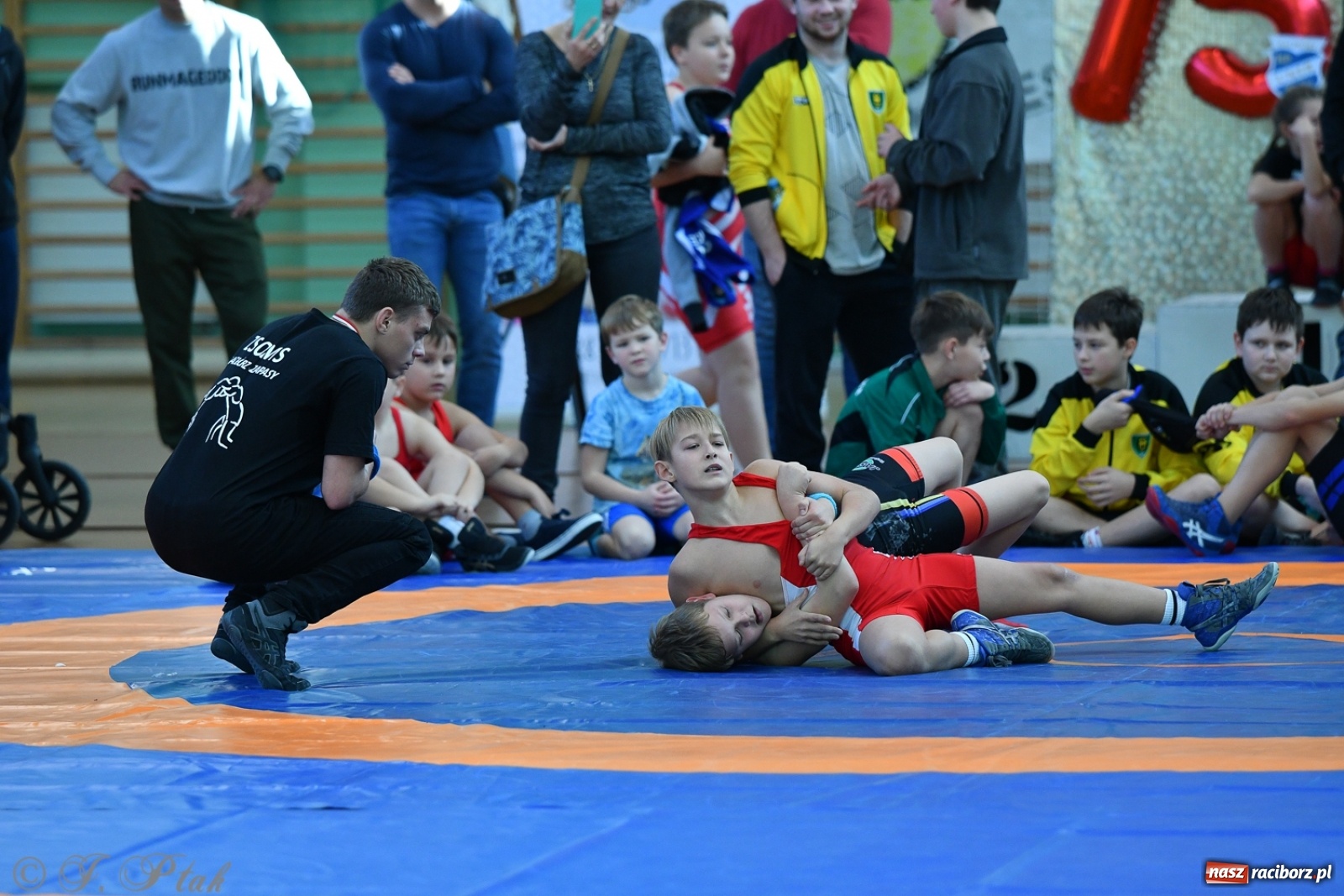 Zdjęcie w galerii na portalu naszraciborz.pl: Zapaśnicza Unia Racibórz świętuje 75-lecie klubu wiadomości z regionu