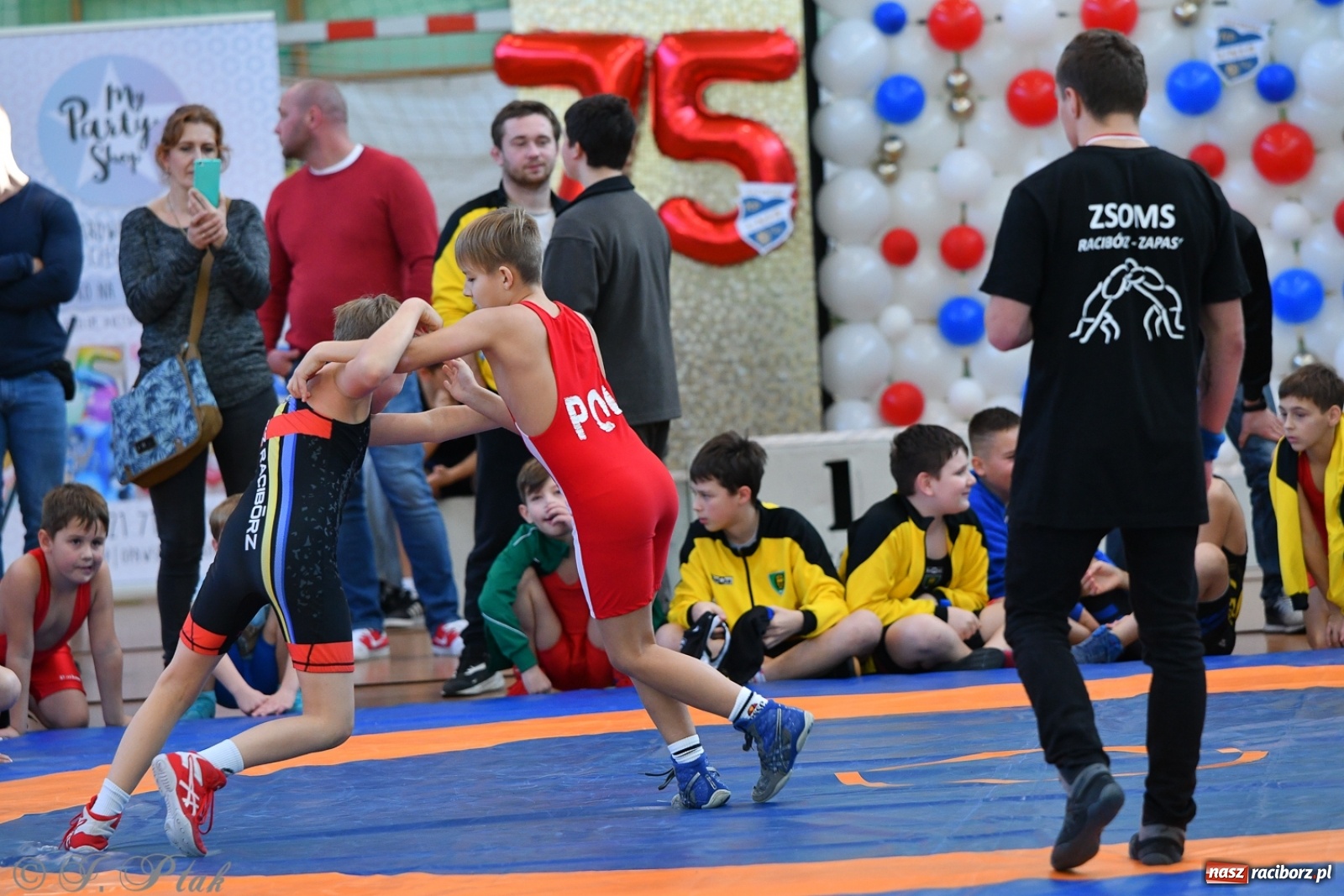 Zdjęcie w galerii na portalu naszraciborz.pl: Zapaśnicza Unia Racibórz świętuje 75-lecie klubu wiadomości z regionu