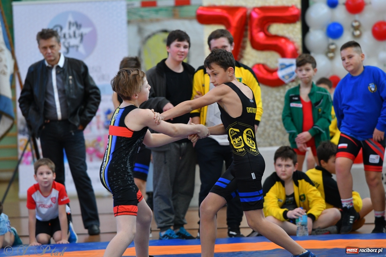 Zdjęcie w galerii na portalu naszraciborz.pl: Zapaśnicza Unia Racibórz świętuje 75-lecie klubu wiadomości z regionu