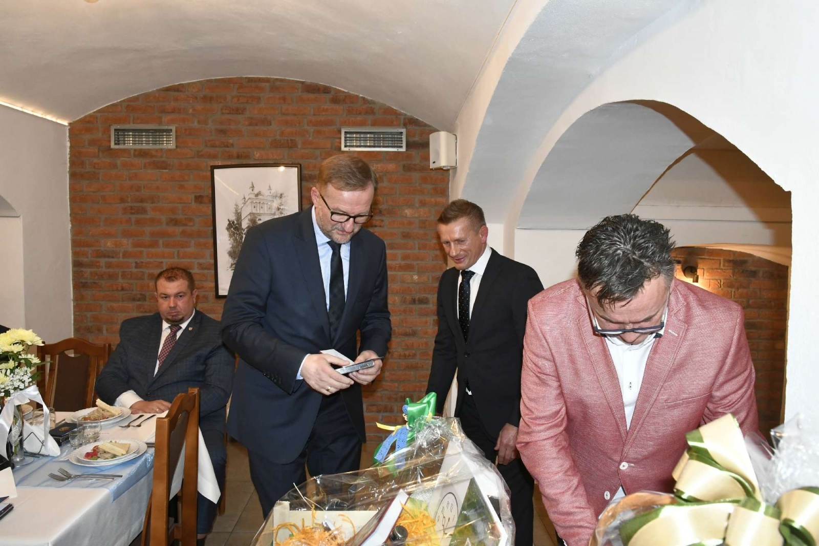 Zdjęcie w galerii na portalu naszraciborz.pl: Trzy pokolenia zapaśników, trenerów i działaczy świętowały 75-lecie Unii Racibórz wiadomości z regionu