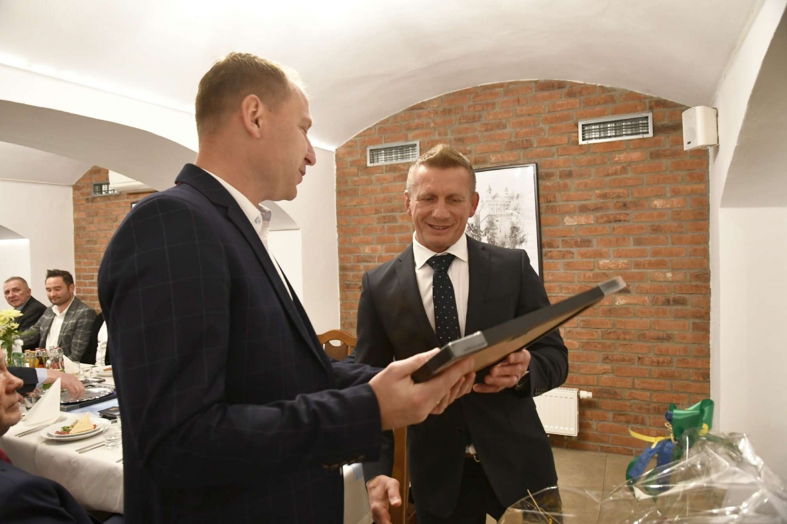 Zdjęcie w galerii na portalu naszraciborz.pl: Trzy pokolenia zapaśników, trenerów i działaczy świętowały 75-lecie Unii Racibórz wiadomości z regionu