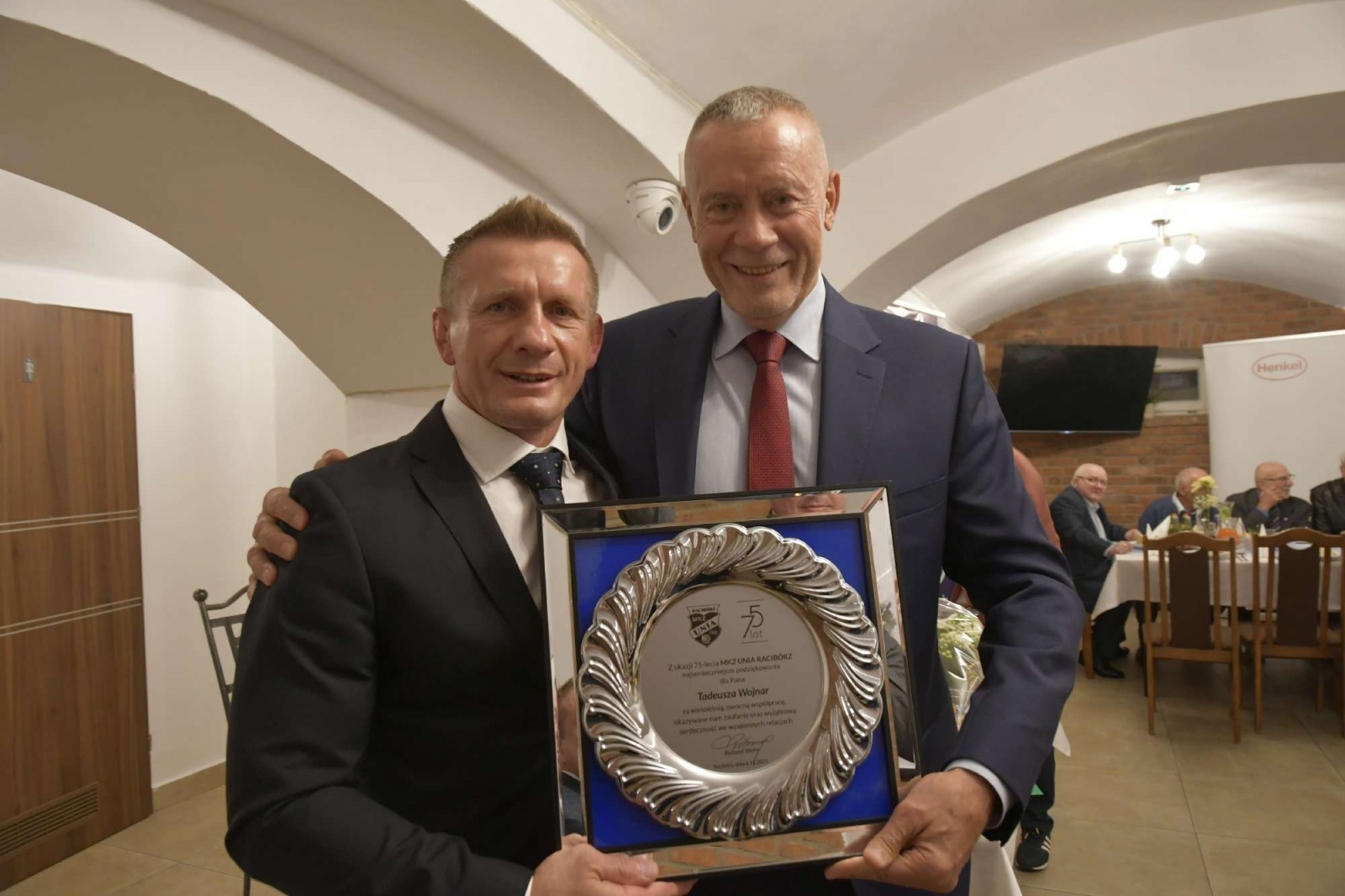 Zdjęcie w galerii na portalu naszraciborz.pl: Trzy pokolenia zapaśników, trenerów i działaczy świętowały 75-lecie Unii Racibórz wiadomości z regionu