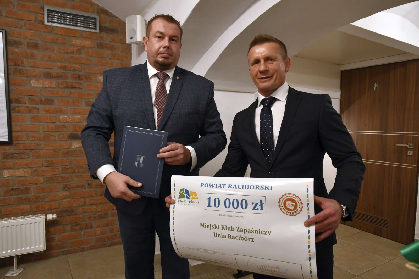 Zdjęcie w galerii na portalu naszraciborz.pl: Trzy pokolenia zapaśników, trenerów i działaczy świętowały 75-lecie Unii Racibórz wiadomości z regionu