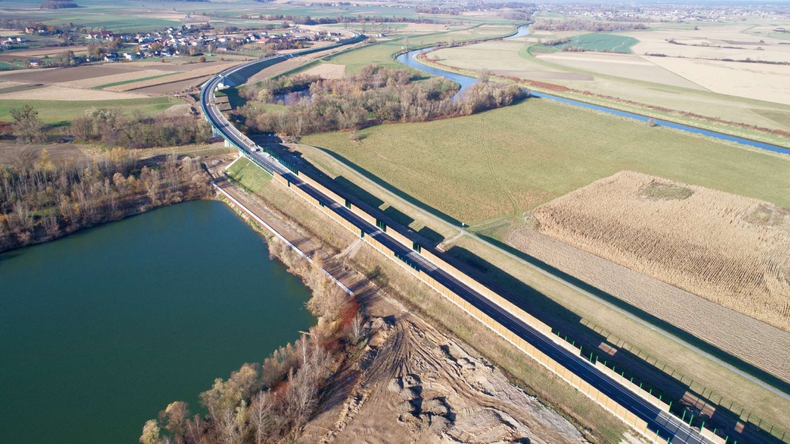 Zdjęcie w galerii na portalu naszraciborz.pl: Raport z budowy wschodniej obwodnicy Raciborza [WIDEO 06.11.2021] wiadomości z regionu
