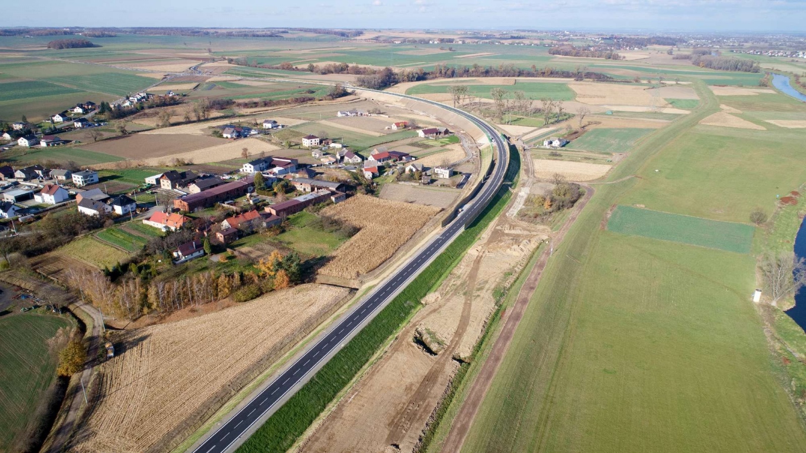 Zdjęcie w galerii na portalu naszraciborz.pl: Raport z budowy wschodniej obwodnicy Raciborza [WIDEO 06.11.2021] wiadomości z regionu