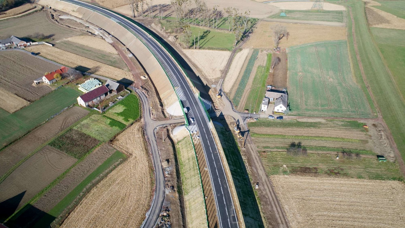 Zdjęcie w galerii na portalu naszraciborz.pl: Raport z budowy wschodniej obwodnicy Raciborza [WIDEO 06.11.2021] wiadomości z regionu
