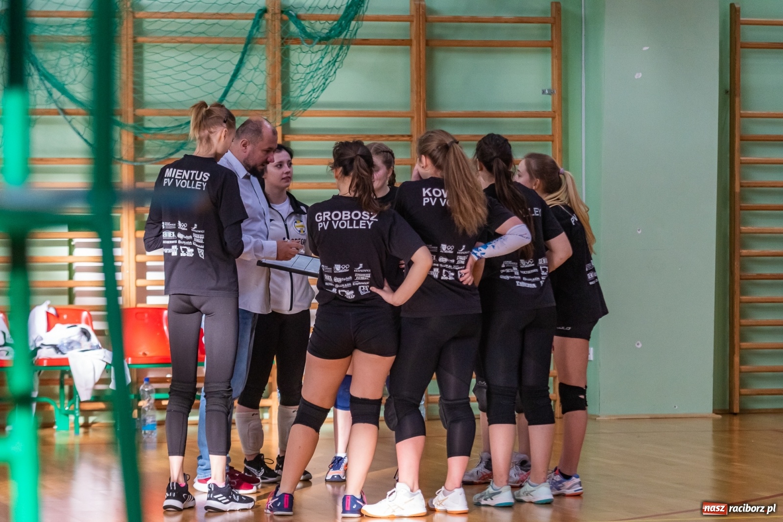 Zdjęcie w galerii na portalu naszraciborz.pl: RLPS. Faworyci z wygranymi [FOTO i WIDEO] wiadomości z regionu