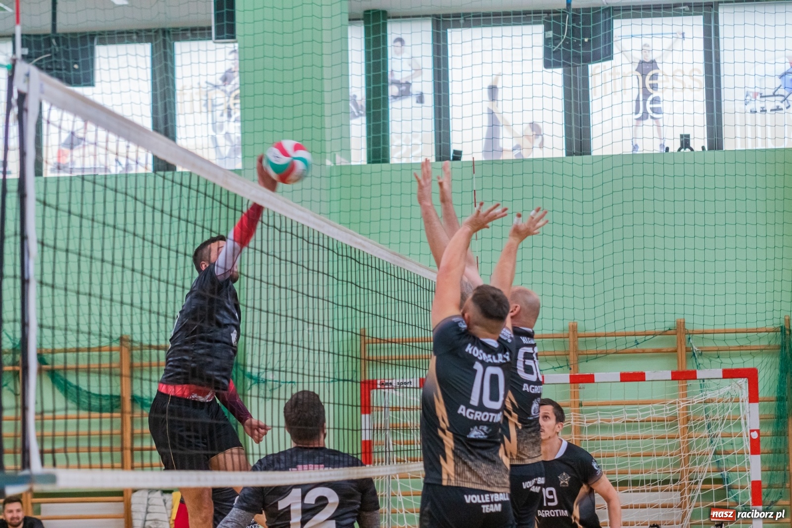 Zdjęcie w galerii na portalu naszraciborz.pl: RLPS. Faworyci z wygranymi [FOTO i WIDEO] wiadomości z regionu