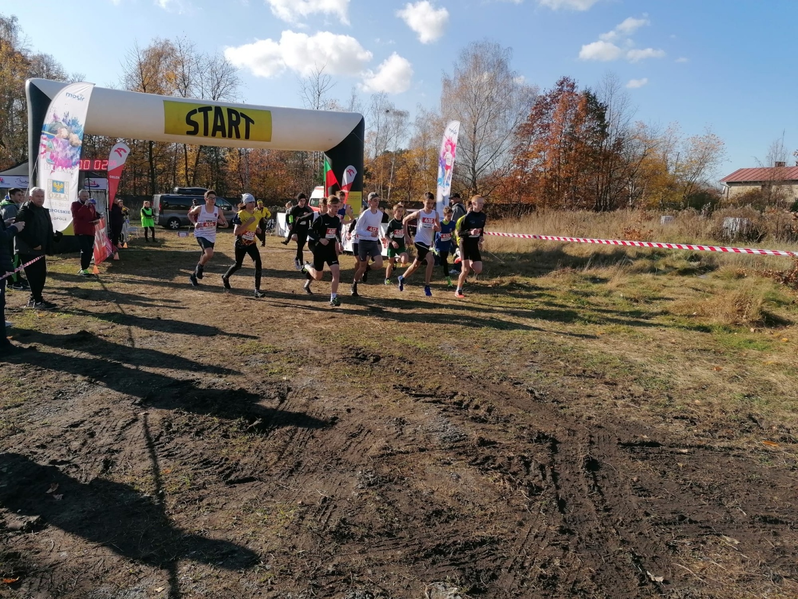 Zdjęcie w galerii na portalu naszraciborz.pl: Raciborzanie z ZSOMS na przełajach w K.-Koźlu wiadomości z regionu