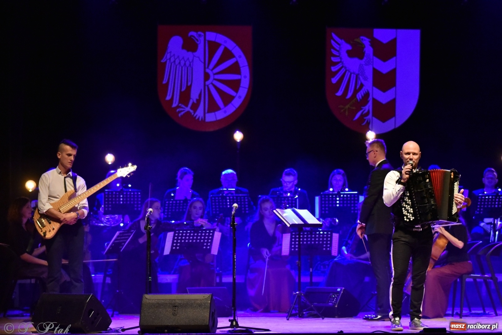 Zdjęcie w galerii na portalu naszraciborz.pl: Marcin Wyrostek TRIO & Raciborska Orkiestra Plania wiadomości z regionu