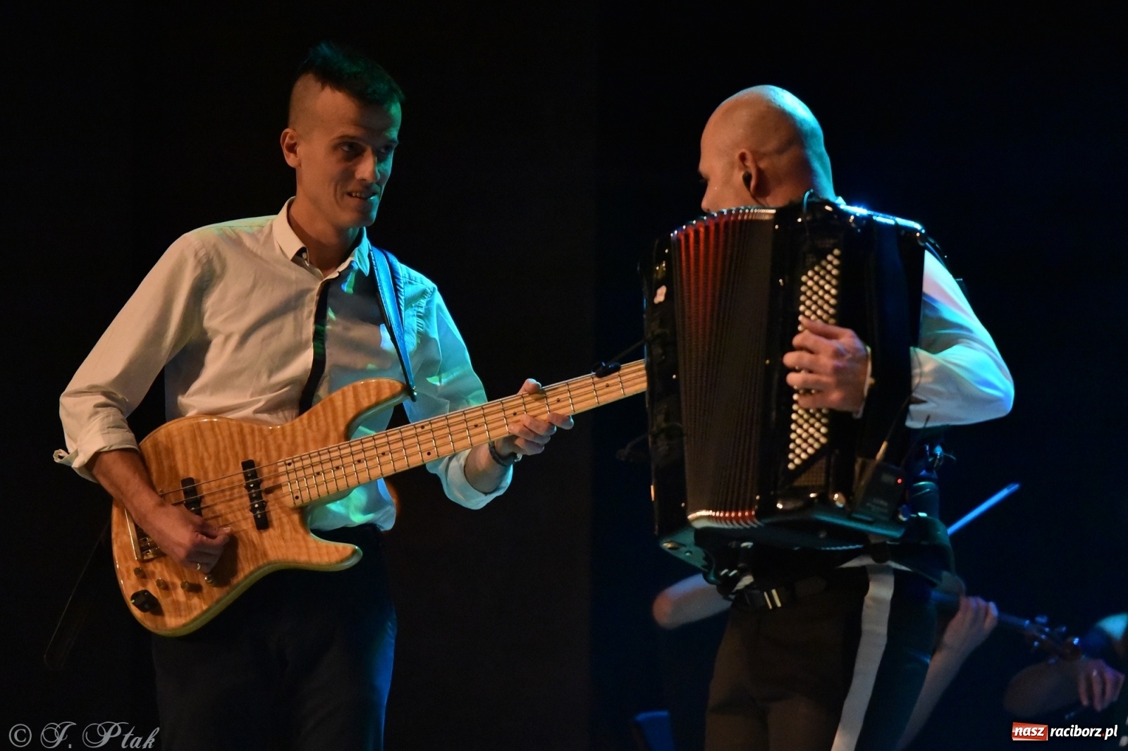 Zdjęcie w galerii na portalu naszraciborz.pl: Marcin Wyrostek TRIO & Raciborska Orkiestra Plania wiadomości z regionu