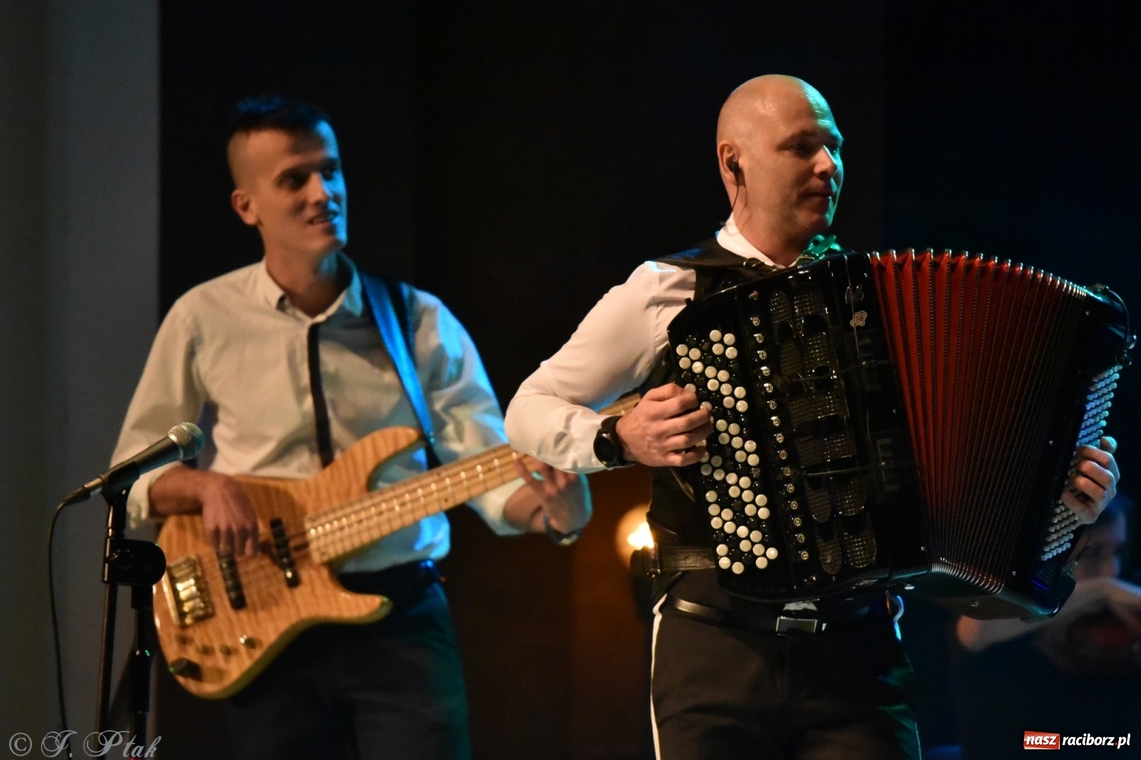 Zdjęcie w galerii na portalu naszraciborz.pl: Marcin Wyrostek TRIO & Raciborska Orkiestra Plania wiadomości z regionu