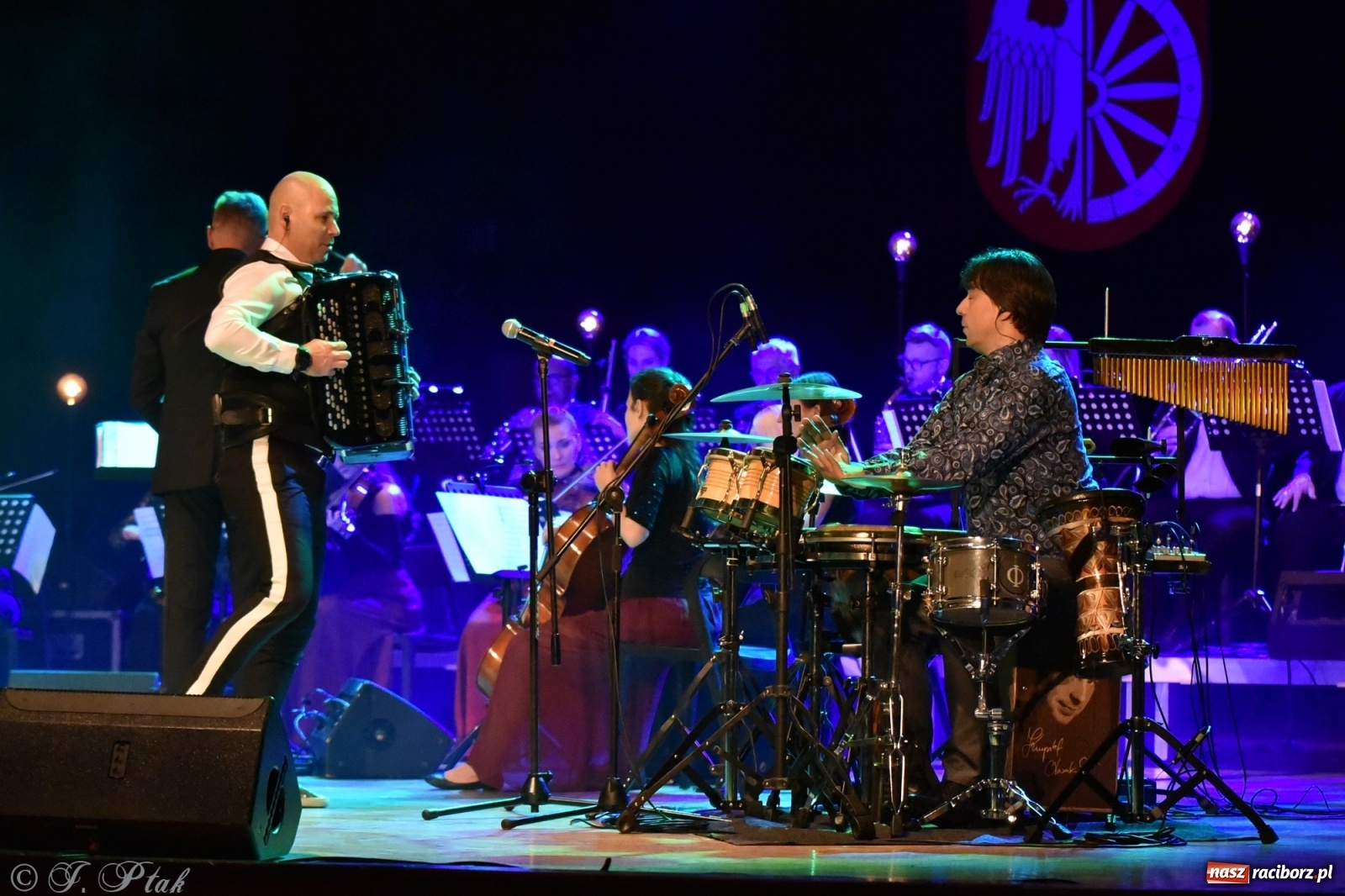 Zdjęcie w galerii na portalu naszraciborz.pl: Marcin Wyrostek TRIO & Raciborska Orkiestra Plania wiadomości z regionu