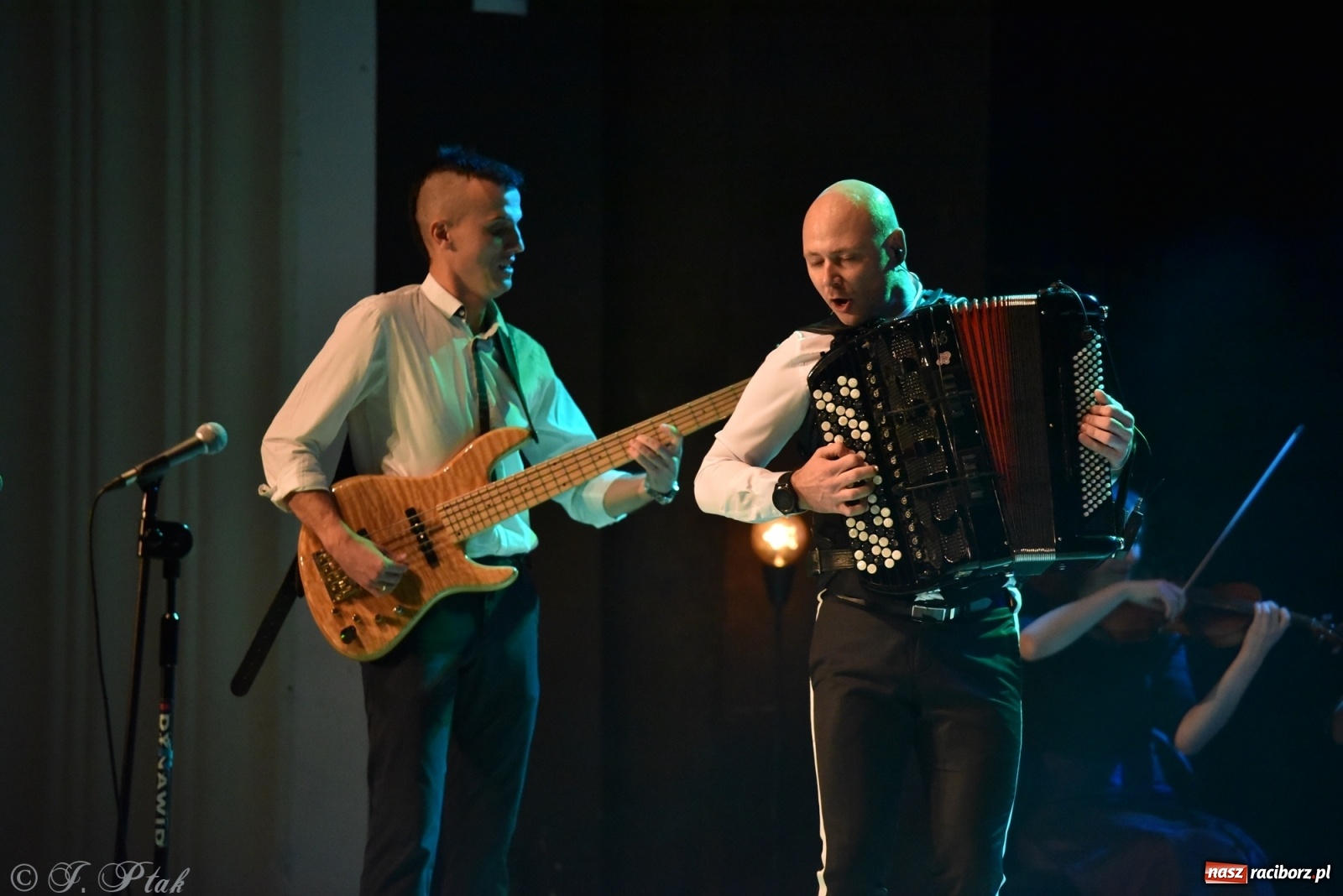 Zdjęcie w galerii na portalu naszraciborz.pl: Marcin Wyrostek TRIO & Raciborska Orkiestra Plania wiadomości z regionu