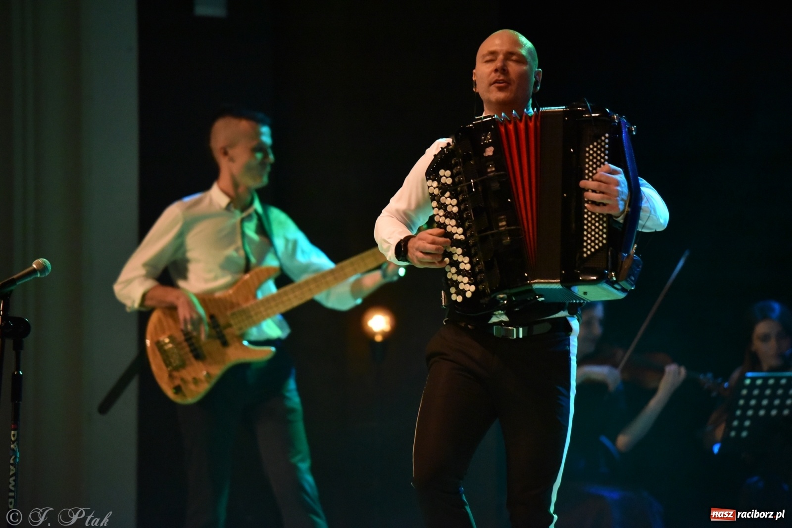 Zdjęcie w galerii na portalu naszraciborz.pl: Marcin Wyrostek TRIO & Raciborska Orkiestra Plania wiadomości z regionu