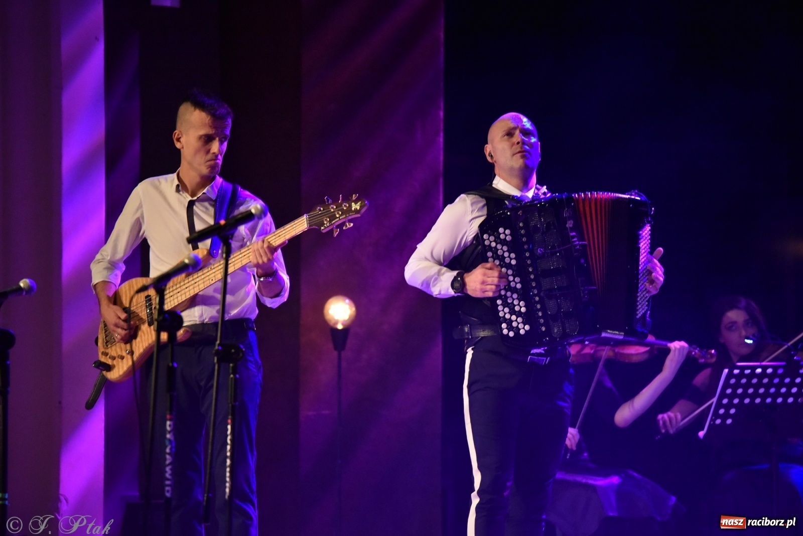 Zdjęcie w galerii na portalu naszraciborz.pl: Marcin Wyrostek TRIO & Raciborska Orkiestra Plania wiadomości z regionu