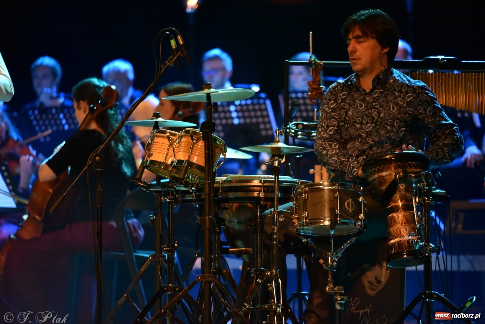 Zdjęcie w galerii na portalu naszraciborz.pl: Marcin Wyrostek TRIO & Raciborska Orkiestra Plania wiadomości z regionu