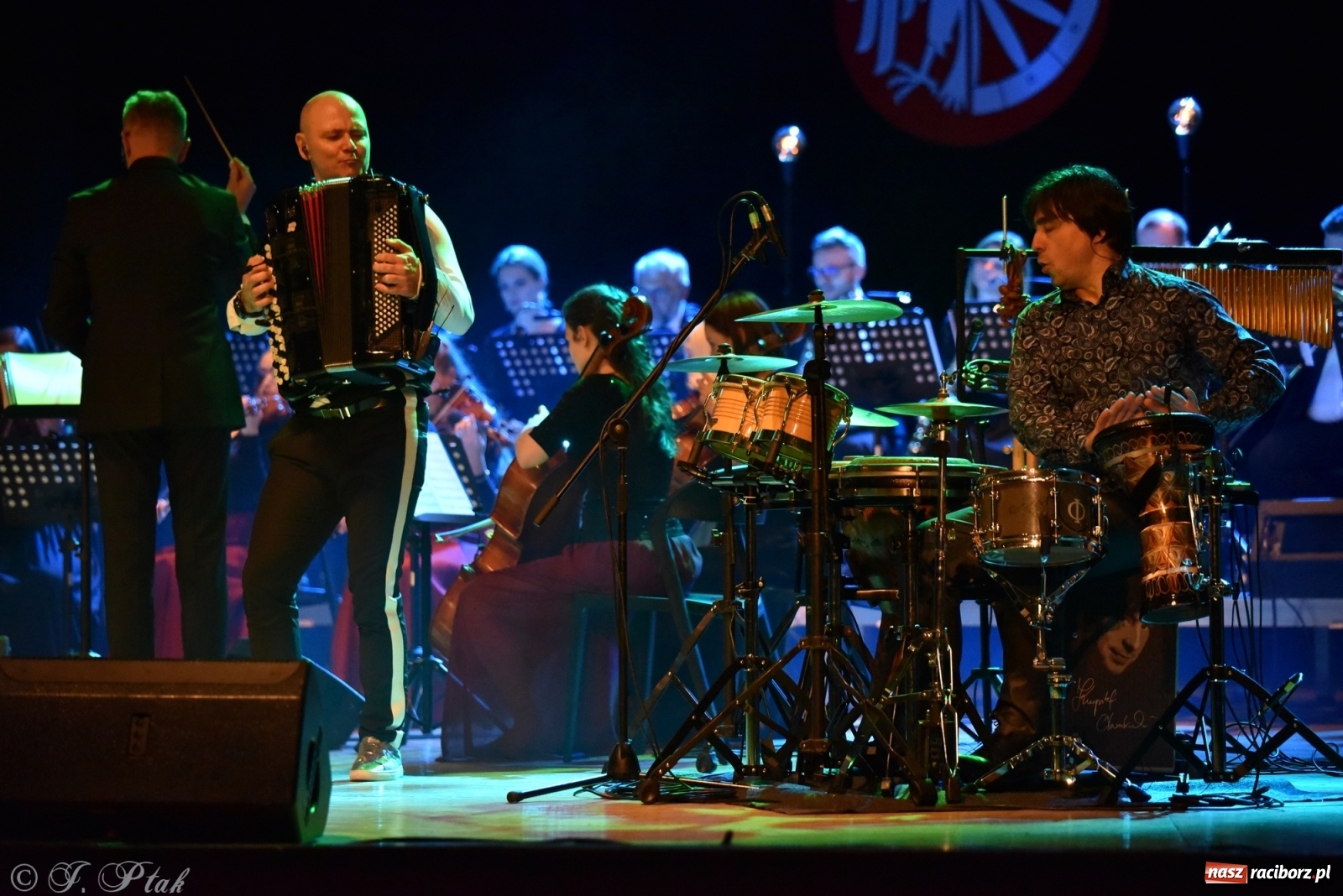 Zdjęcie w galerii na portalu naszraciborz.pl: Marcin Wyrostek TRIO & Raciborska Orkiestra Plania wiadomości z regionu