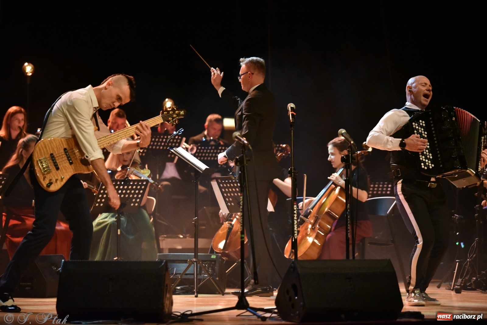 Zdjęcie w galerii na portalu naszraciborz.pl: Marcin Wyrostek TRIO & Raciborska Orkiestra Plania wiadomości z regionu