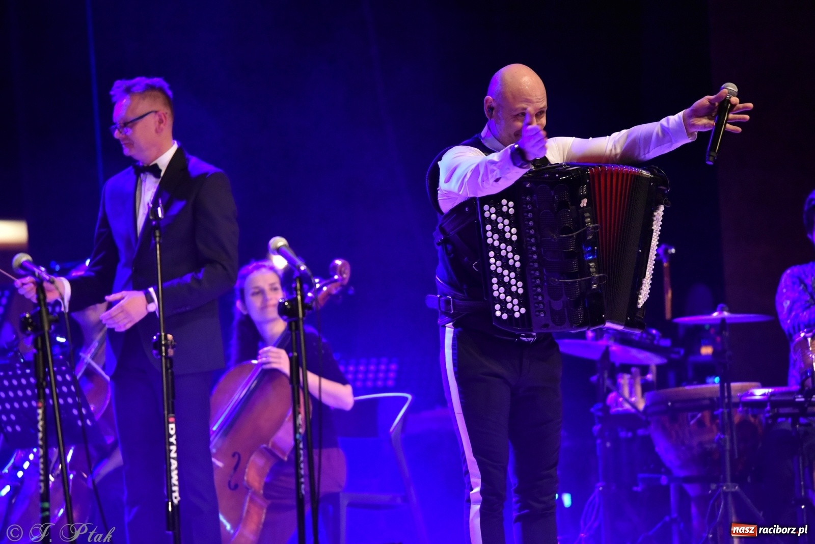 Zdjęcie w galerii na portalu naszraciborz.pl: Marcin Wyrostek TRIO & Raciborska Orkiestra Plania wiadomości z regionu