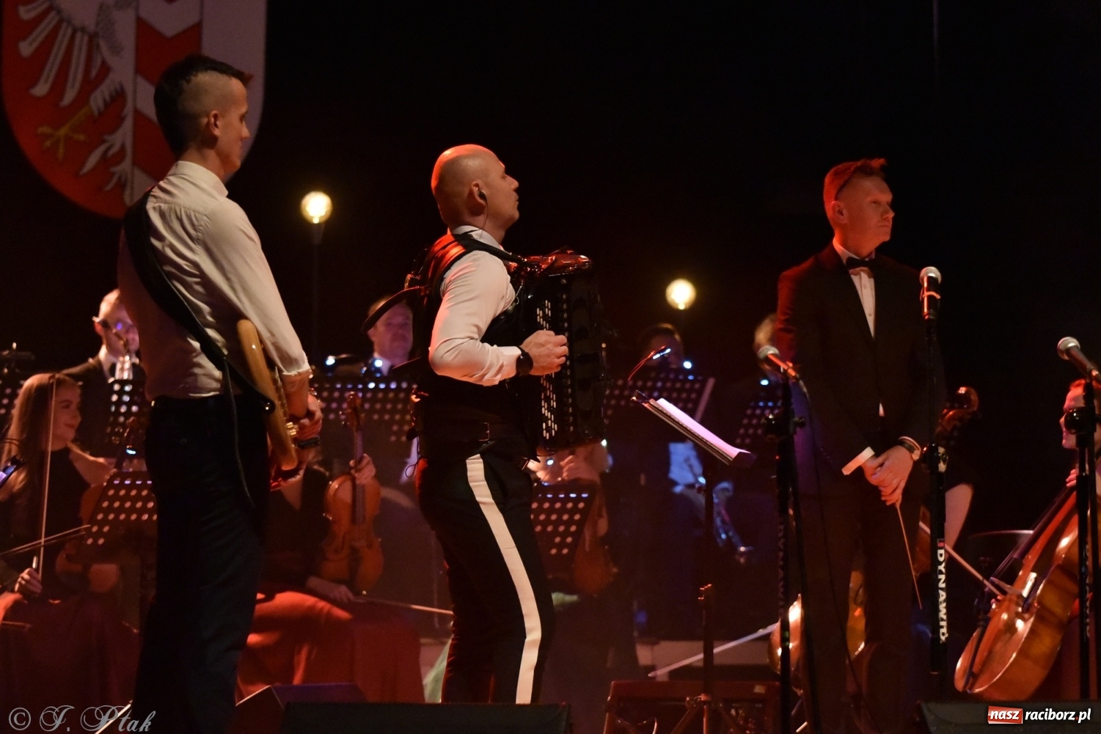 Zdjęcie w galerii na portalu naszraciborz.pl: Marcin Wyrostek TRIO & Raciborska Orkiestra Plania wiadomości z regionu