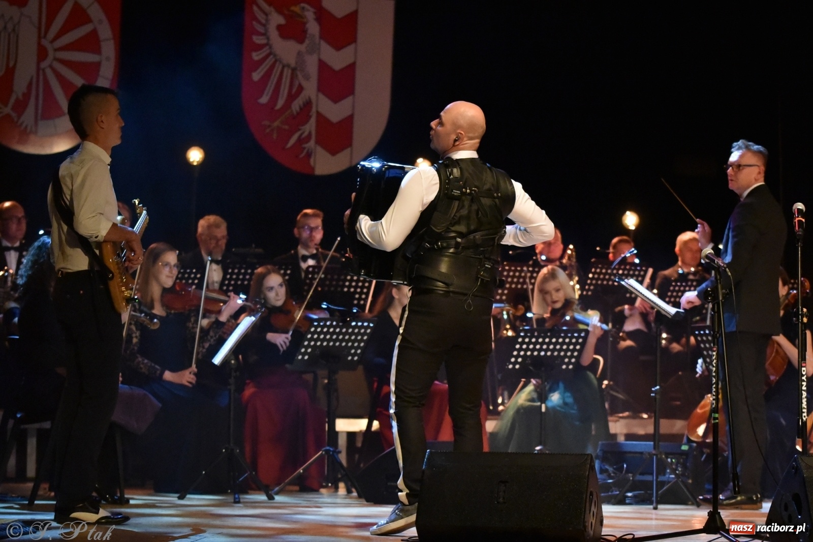 Zdjęcie w galerii na portalu naszraciborz.pl: Marcin Wyrostek TRIO & Raciborska Orkiestra Plania wiadomości z regionu