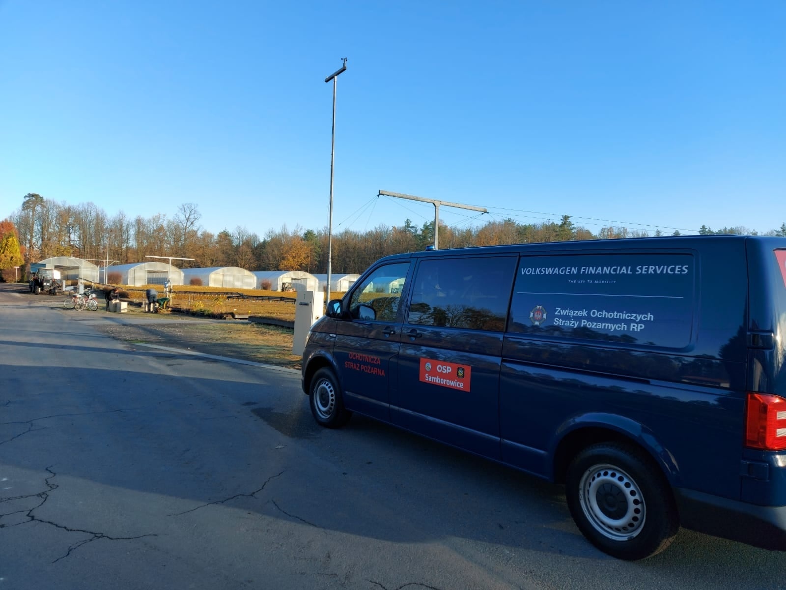 Zdjęcie w galerii na portalu naszraciborz.pl: Strażacy z Samborowic posadzili sto drzew na stulecie jednostki wiadomości z regionu