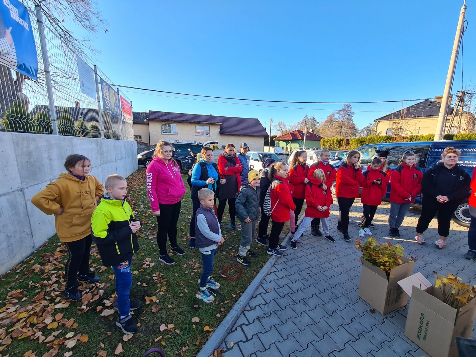 Zdjęcie w galerii na portalu naszraciborz.pl: Strażacy z Samborowic posadzili sto drzew na stulecie jednostki wiadomości z regionu
