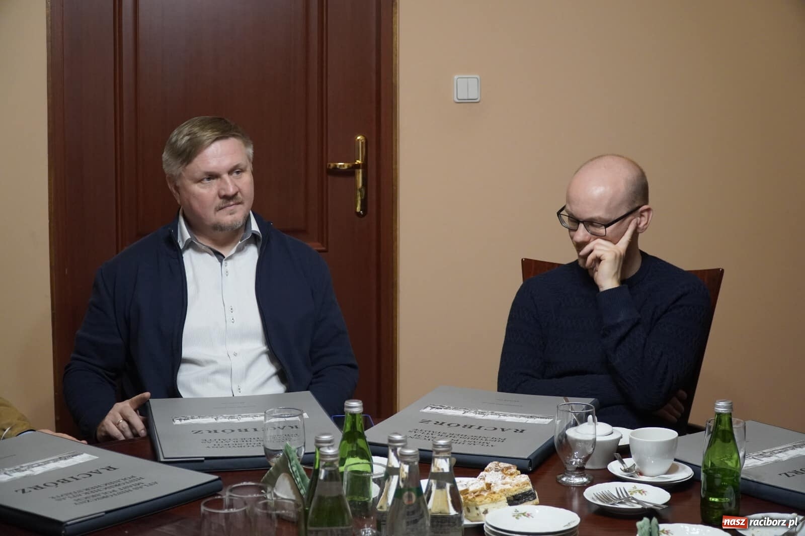 Zdjęcie w galerii na portalu naszraciborz.pl: Czas na cyfrowe archiwum Raciborza. Spotkanie w ratuszu wiadomości z regionu