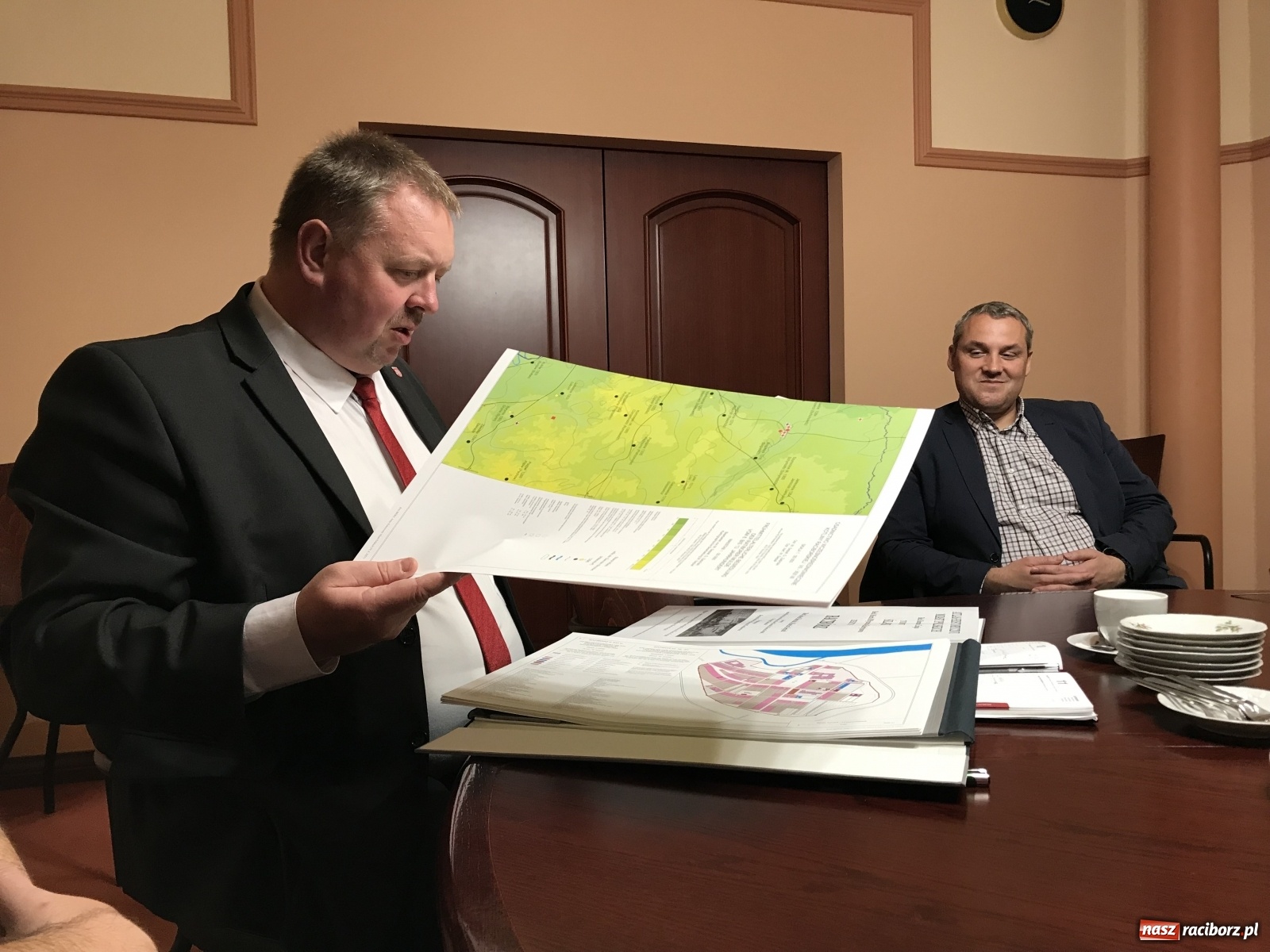 Zdjęcie w galerii na portalu naszraciborz.pl: Czas na cyfrowe archiwum Raciborza. Spotkanie w ratuszu wiadomości z regionu