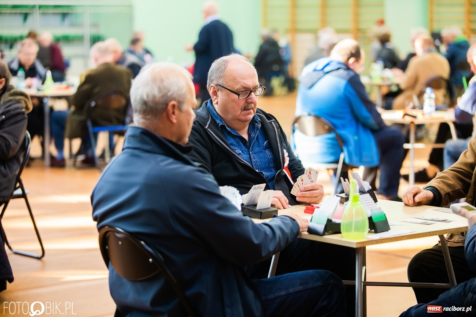 Zdjęcie w galerii na portalu naszraciborz.pl: Turniej Brydża o Podkowę Kasztanki Marszałka w Arenie Rafako wiadomości z regionu