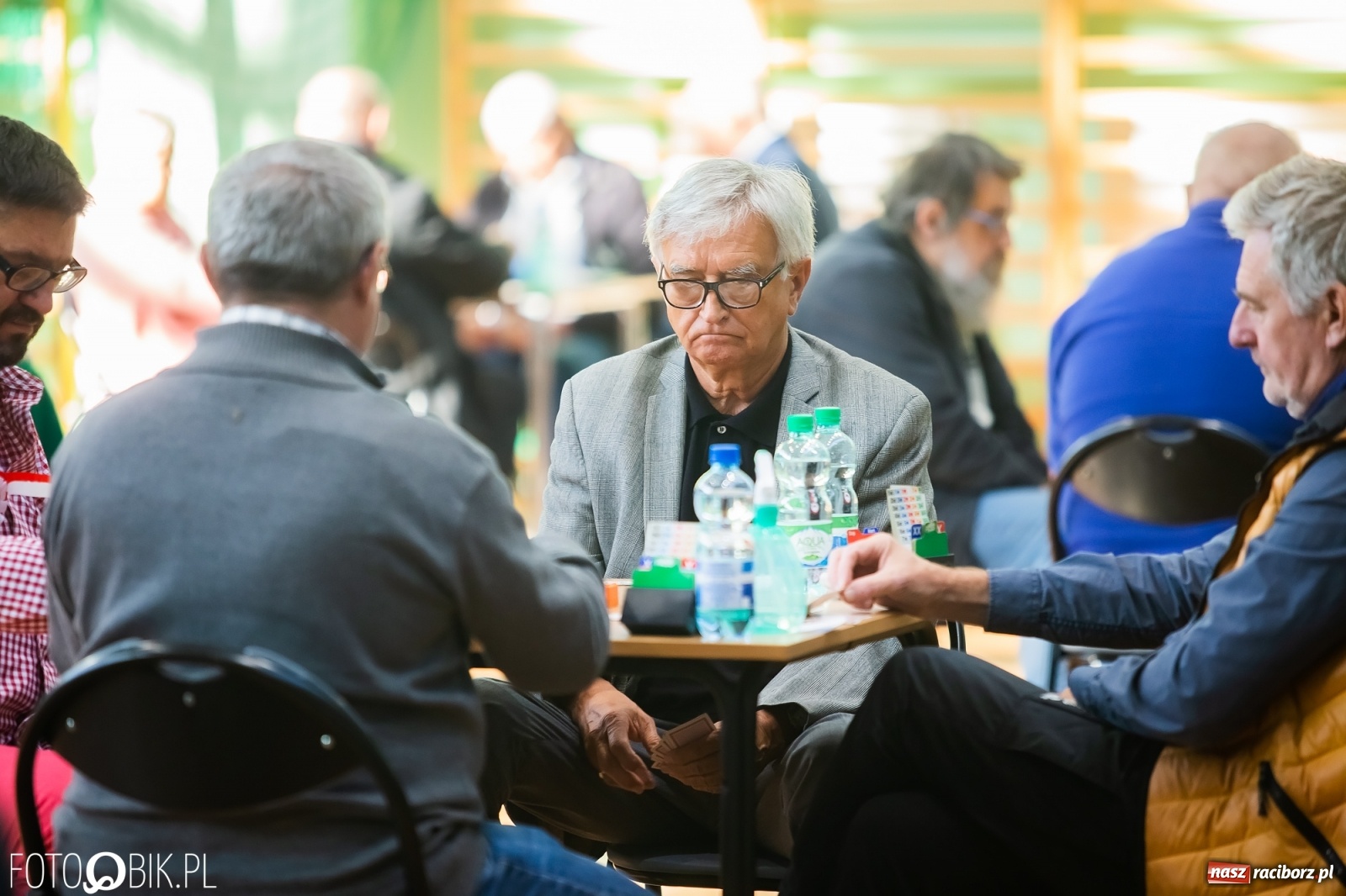 Zdjęcie w galerii na portalu naszraciborz.pl: Turniej Brydża o Podkowę Kasztanki Marszałka w Arenie Rafako wiadomości z regionu