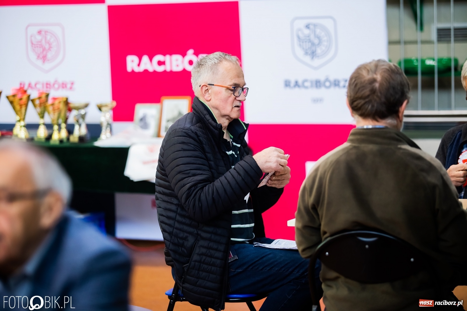 Zdjęcie w galerii na portalu naszraciborz.pl: Turniej Brydża o Podkowę Kasztanki Marszałka w Arenie Rafako wiadomości z regionu