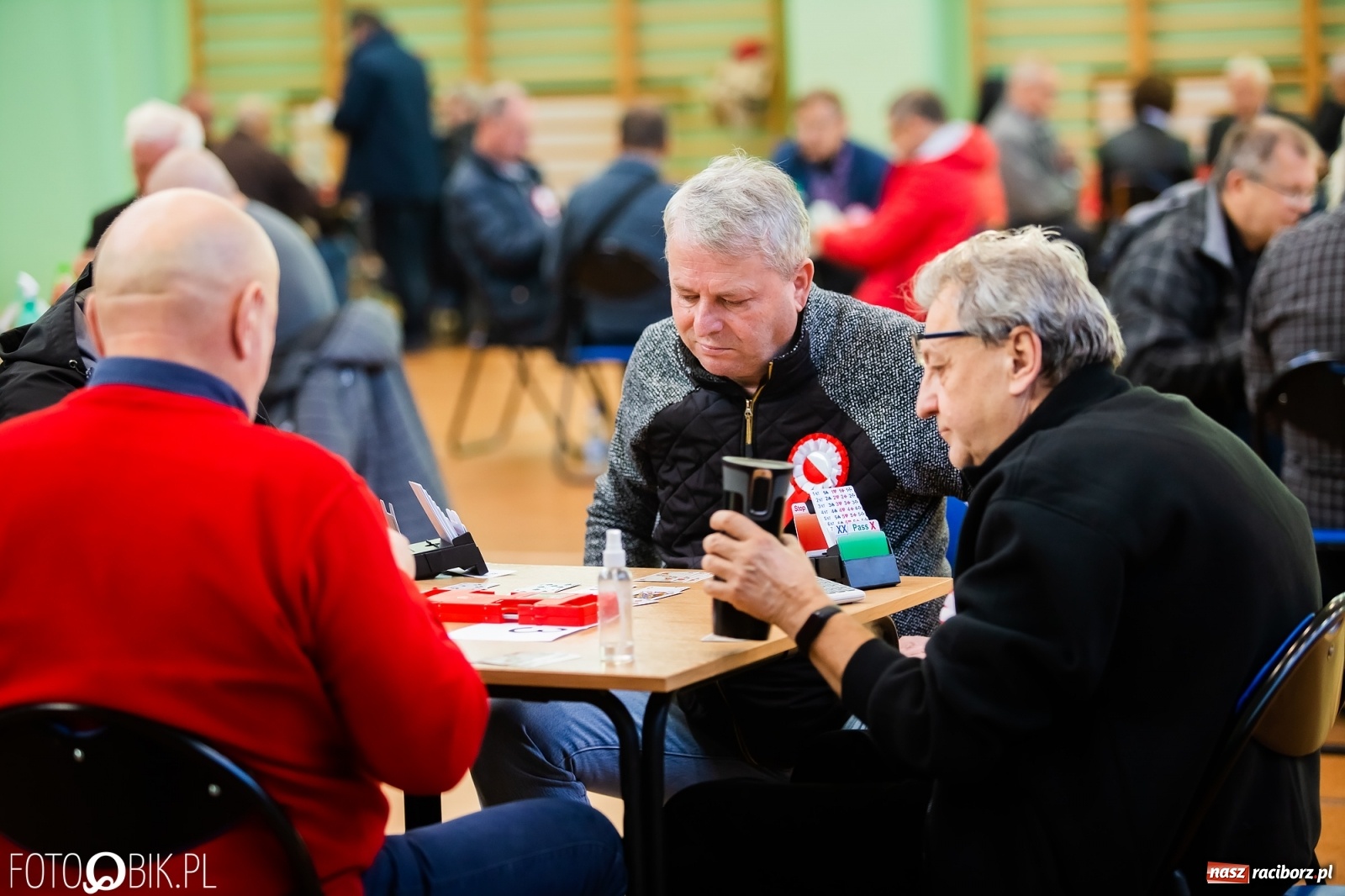 Zdjęcie w galerii na portalu naszraciborz.pl: Turniej Brydża o Podkowę Kasztanki Marszałka w Arenie Rafako wiadomości z regionu