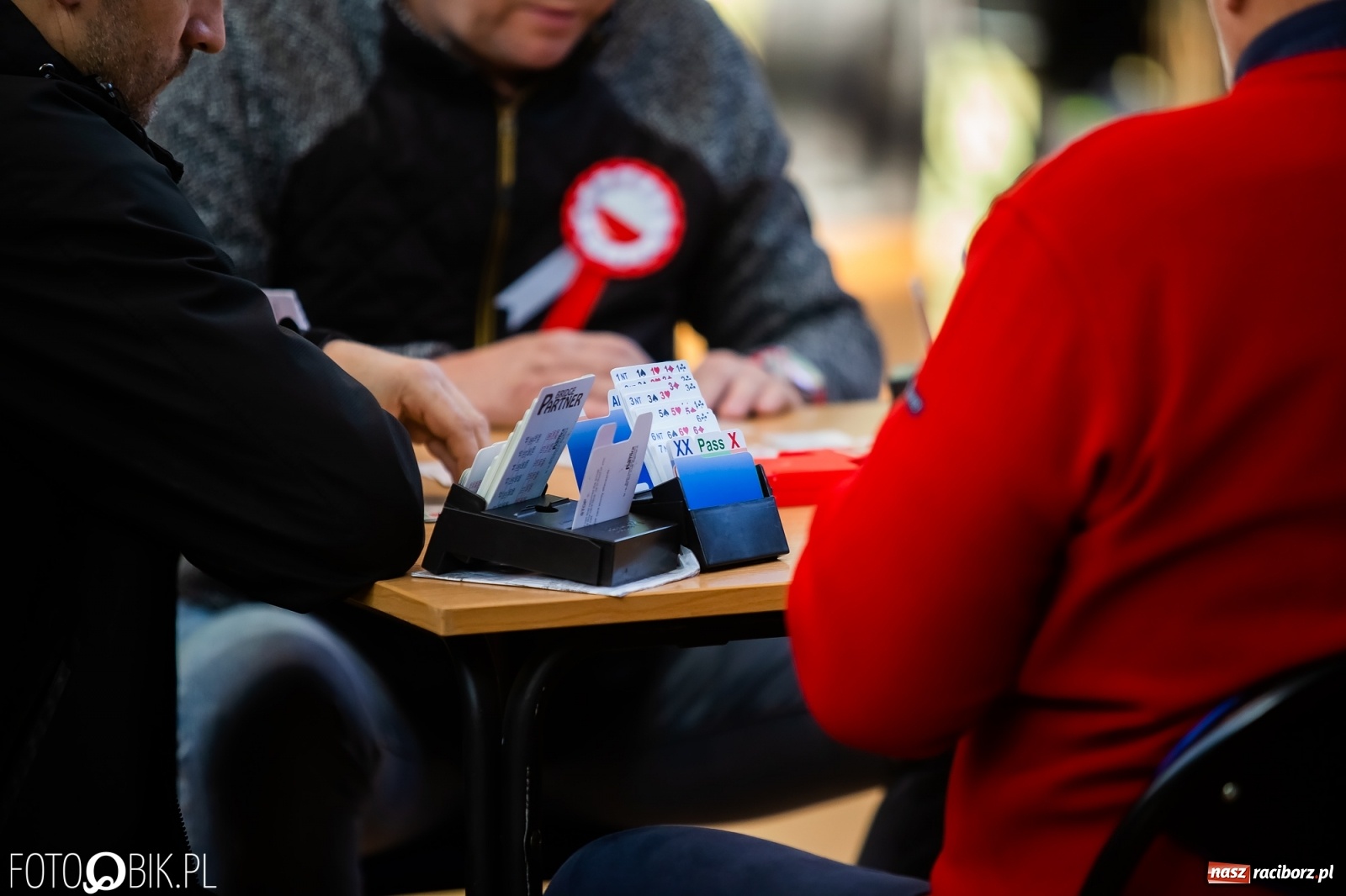 Zdjęcie w galerii na portalu naszraciborz.pl: Turniej Brydża o Podkowę Kasztanki Marszałka w Arenie Rafako wiadomości z regionu
