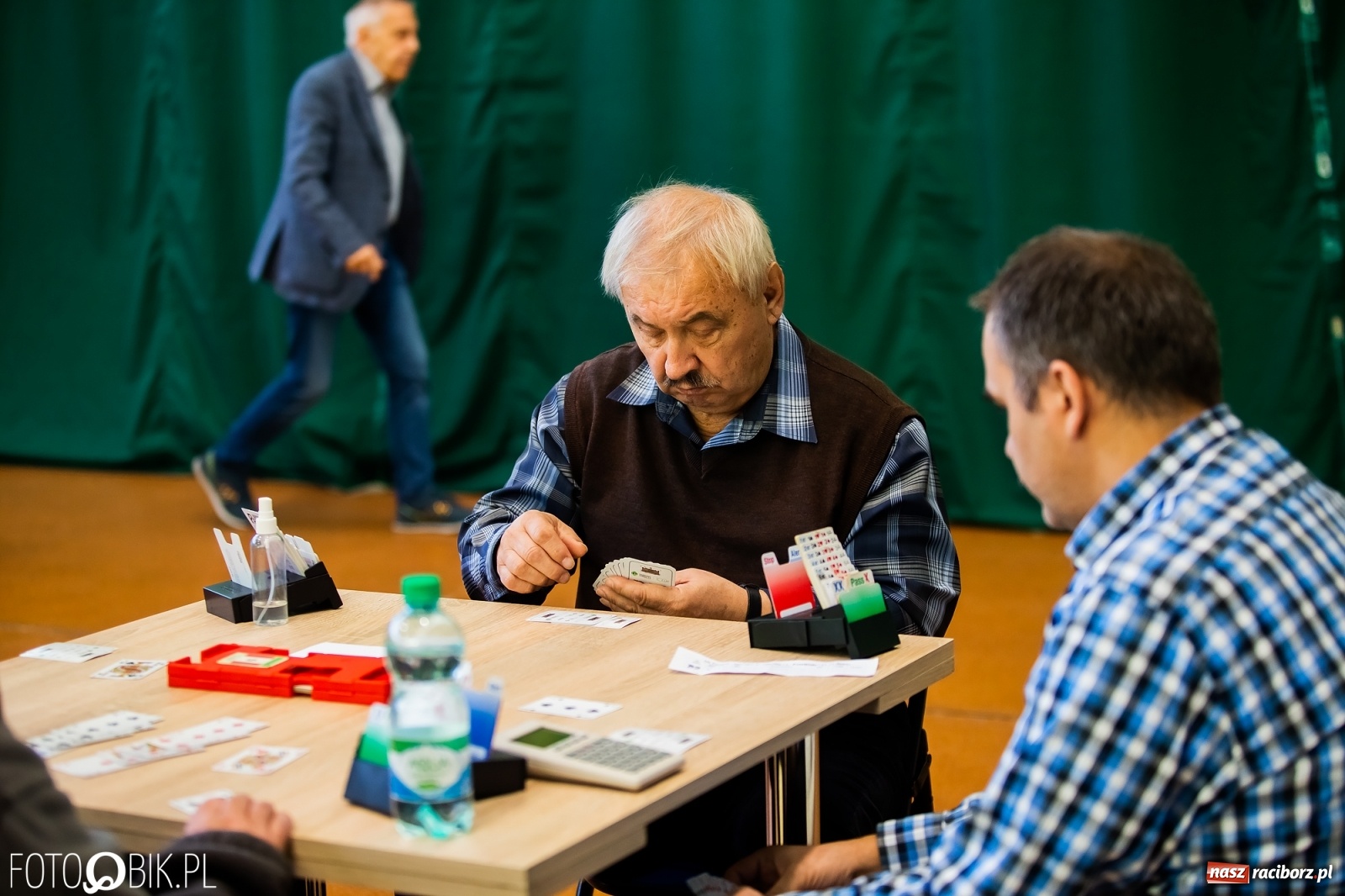 Zdjęcie w galerii na portalu naszraciborz.pl: Turniej Brydża o Podkowę Kasztanki Marszałka w Arenie Rafako wiadomości z regionu