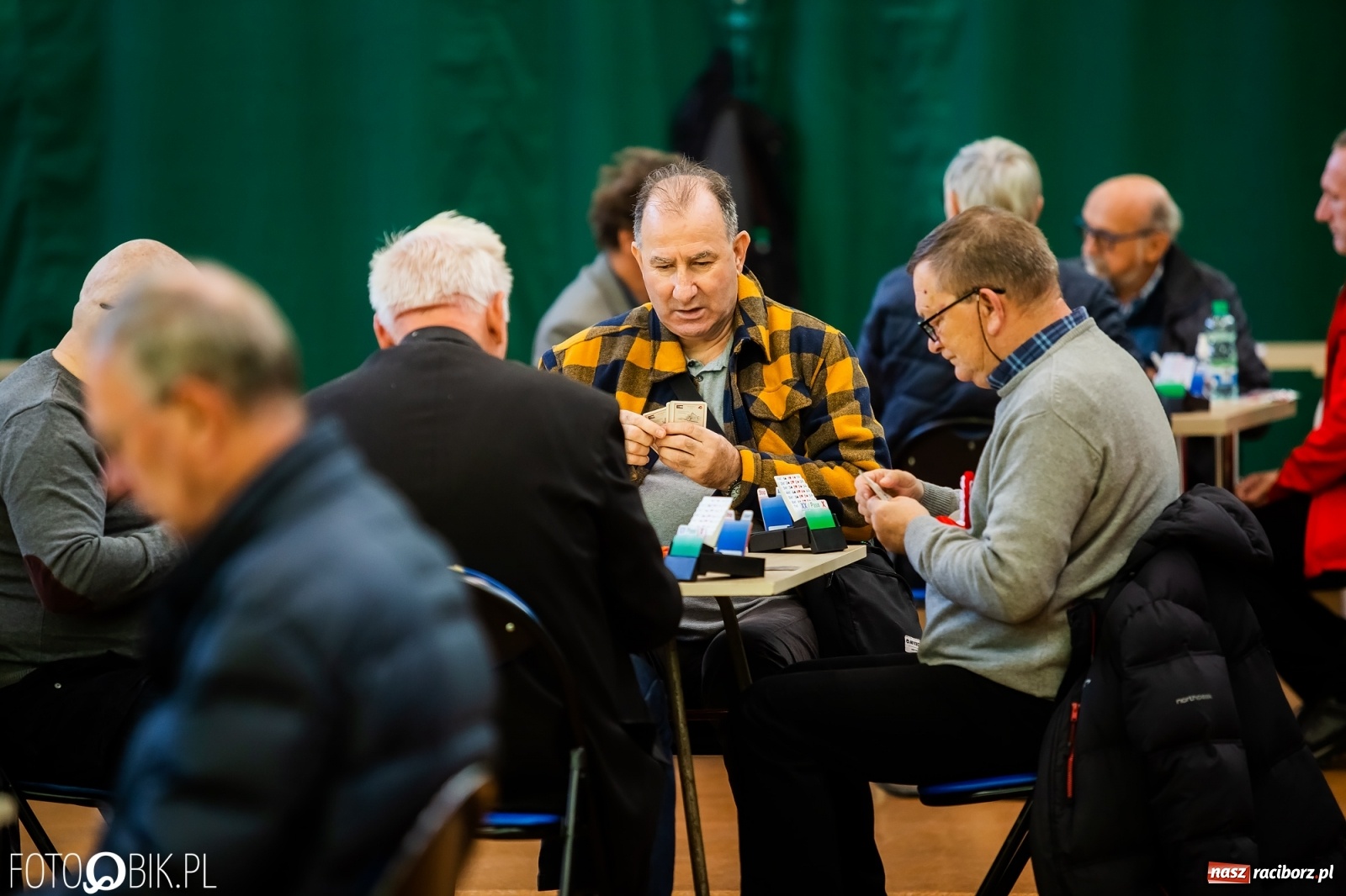 Zdjęcie w galerii na portalu naszraciborz.pl: Turniej Brydża o Podkowę Kasztanki Marszałka w Arenie Rafako wiadomości z regionu