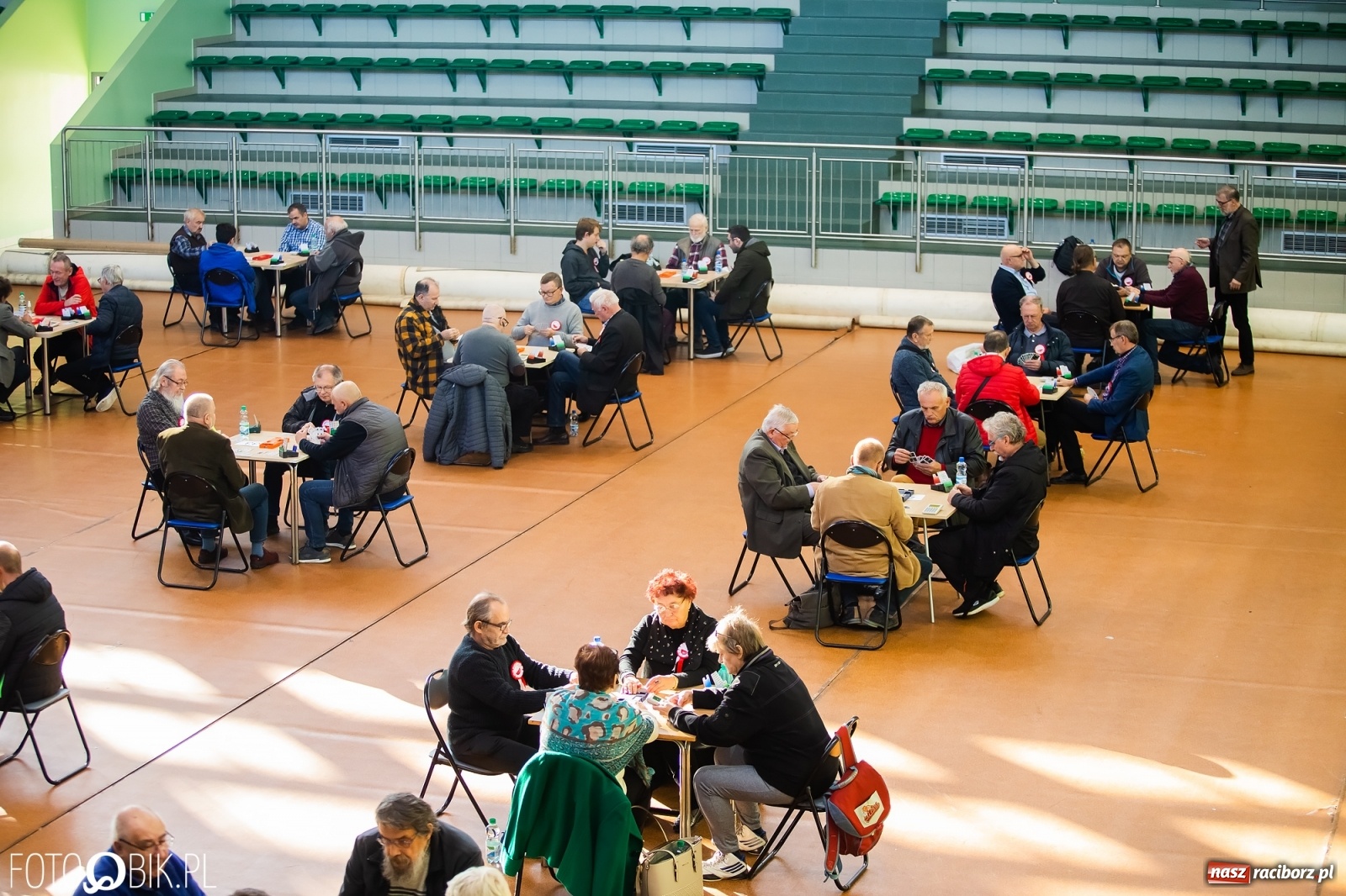 Zdjęcie w galerii na portalu naszraciborz.pl: Turniej Brydża o Podkowę Kasztanki Marszałka w Arenie Rafako wiadomości z regionu