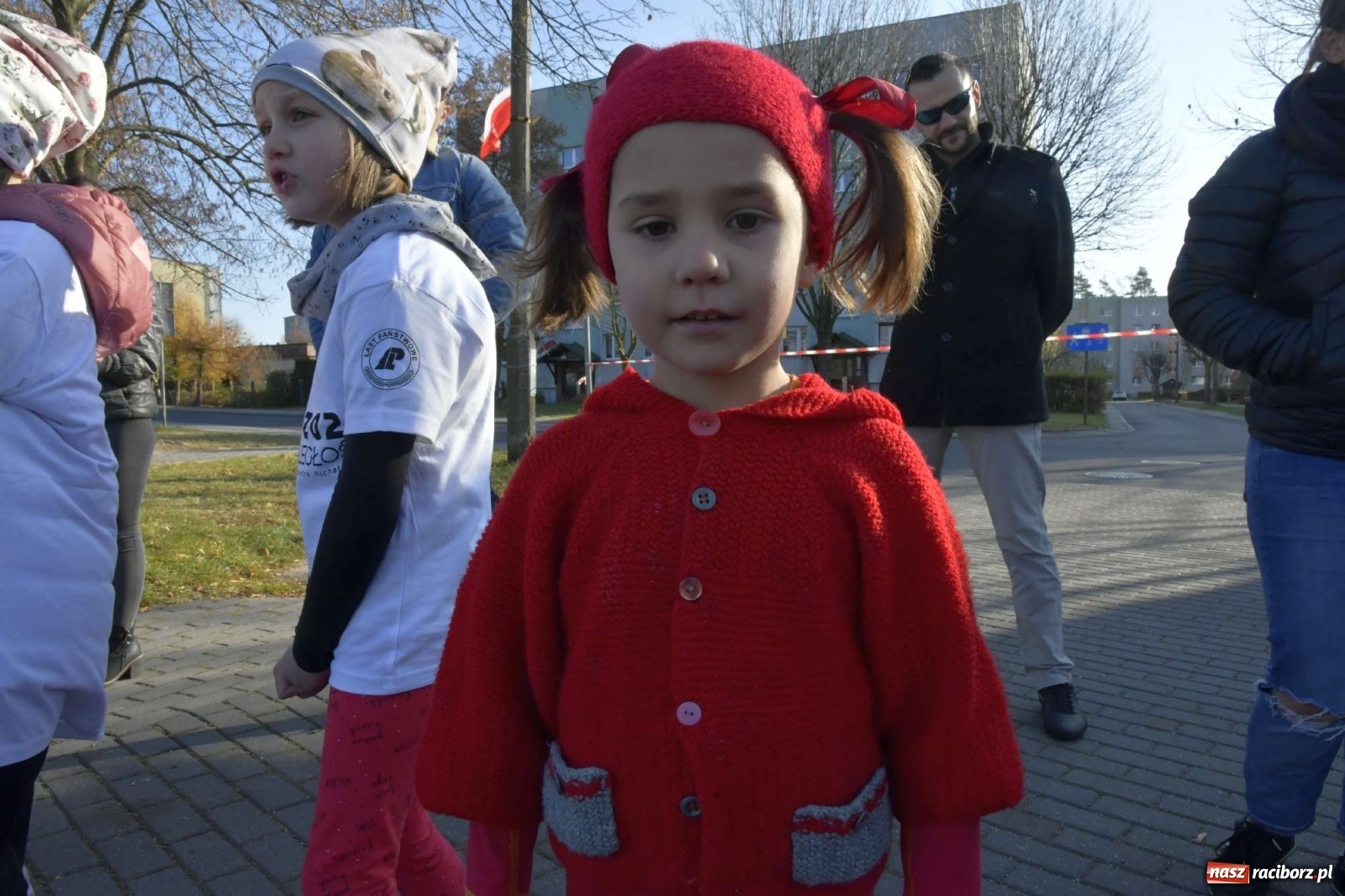 Zdjęcie w galerii na portalu naszraciborz.pl: Bieg Niepodległości w Kuźni Raciborskiej. Rodzinnie i patriotycznie [FOTO i WIDEO] wiadomości z regionu