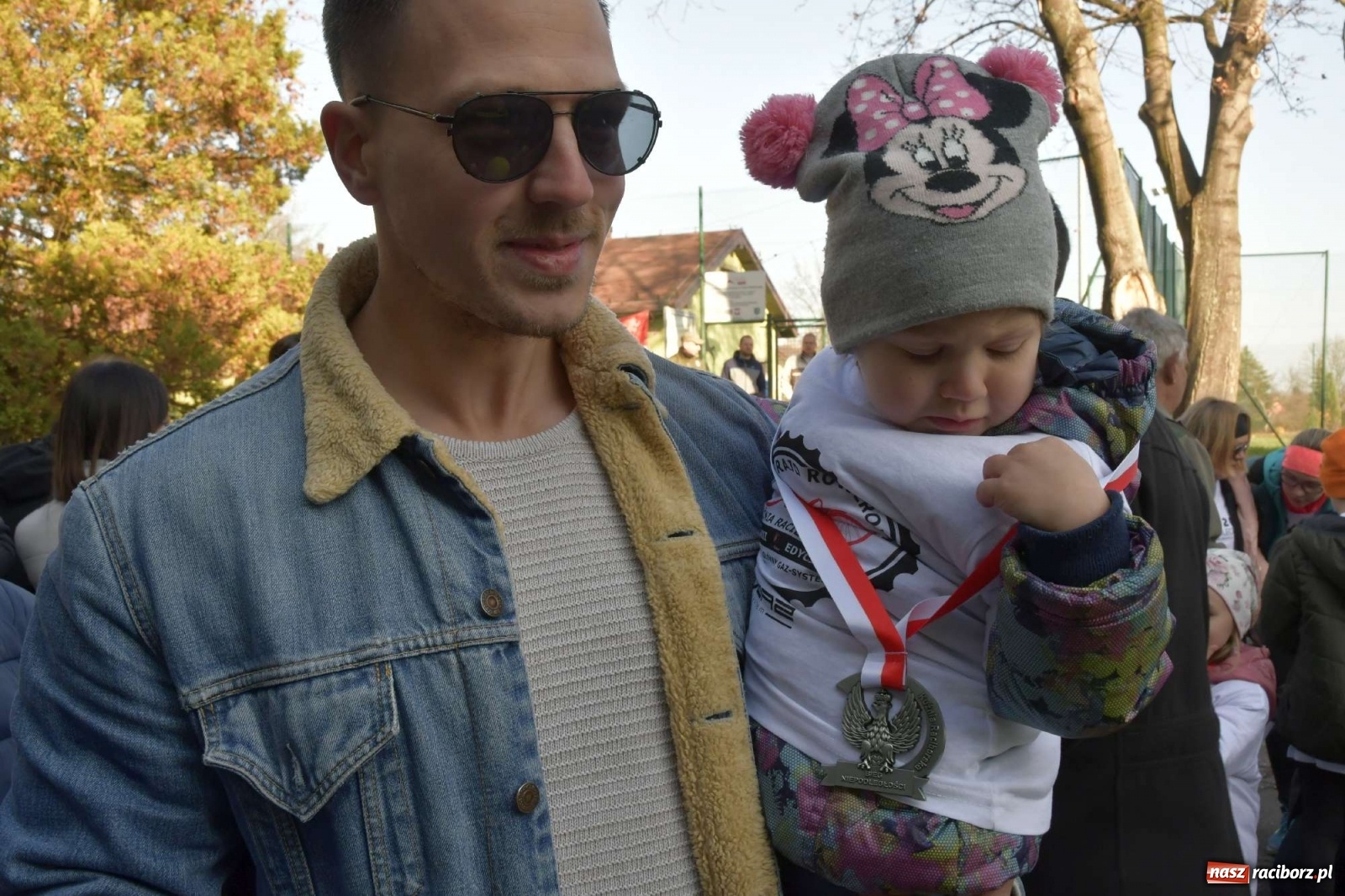 Zdjęcie w galerii na portalu naszraciborz.pl: Bieg Niepodległości w Kuźni Raciborskiej. Rodzinnie i patriotycznie [FOTO i WIDEO] wiadomości z regionu