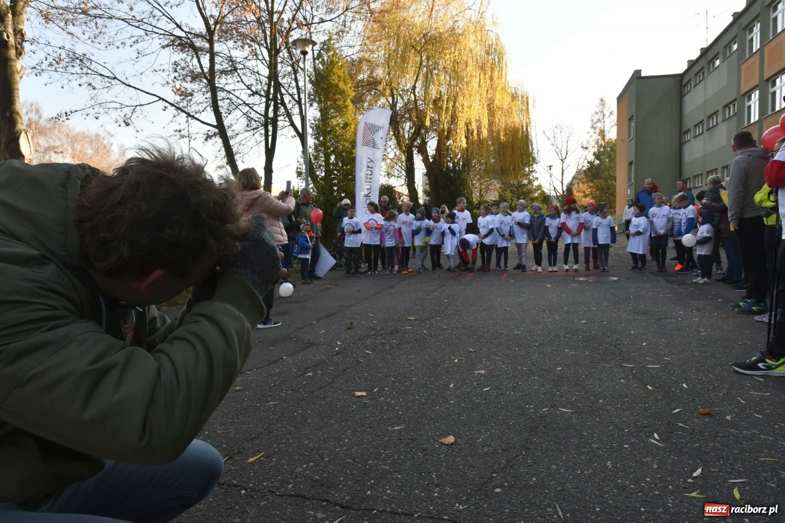 Zdjęcie w galerii na portalu naszraciborz.pl: Bieg Niepodległości w Kuźni Raciborskiej. Rodzinnie i patriotycznie [FOTO i WIDEO] wiadomości z regionu