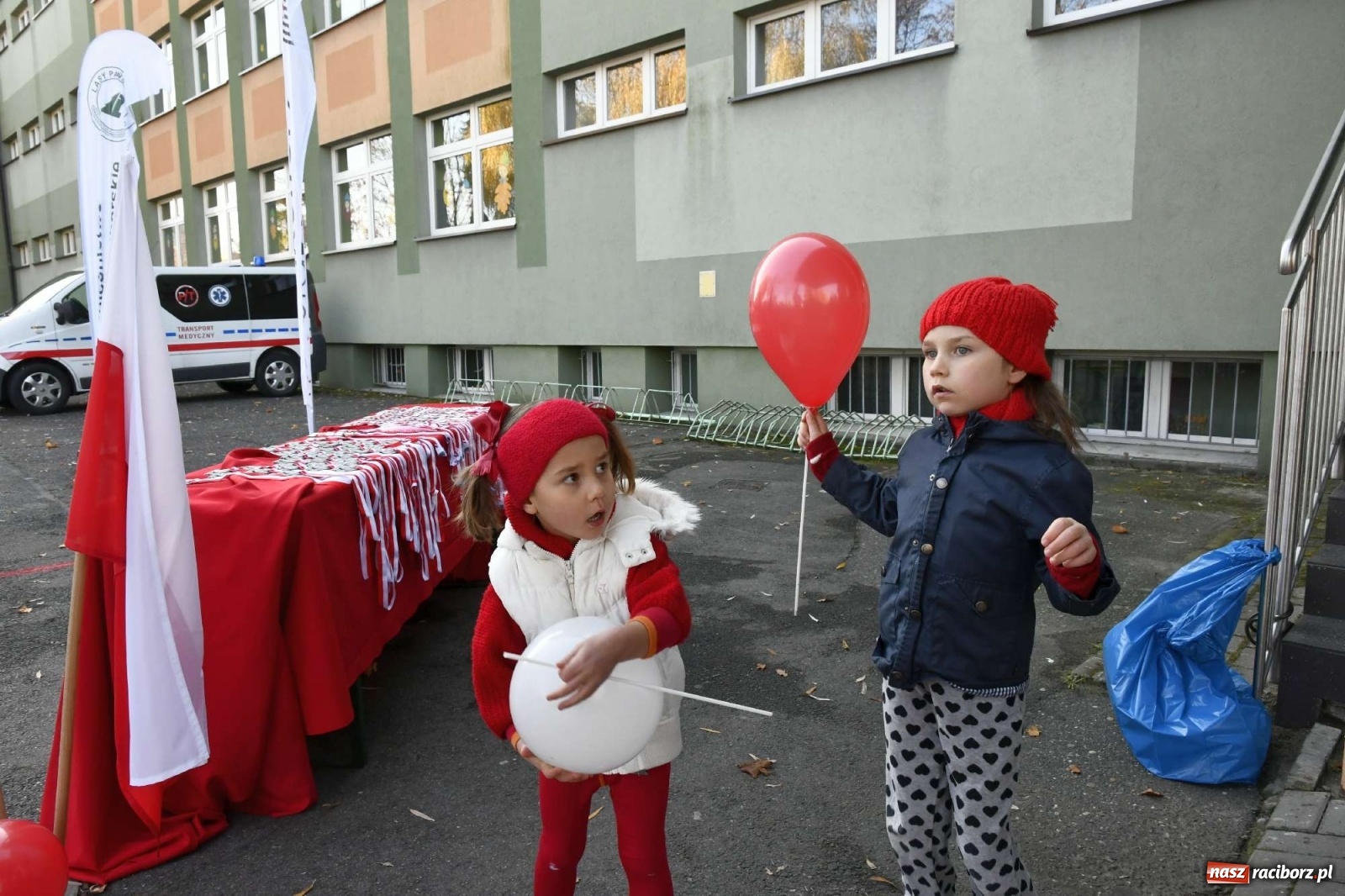 Zdjęcie w galerii na portalu naszraciborz.pl: Bieg Niepodległości w Kuźni Raciborskiej. Rodzinnie i patriotycznie [FOTO i WIDEO] wiadomości z regionu