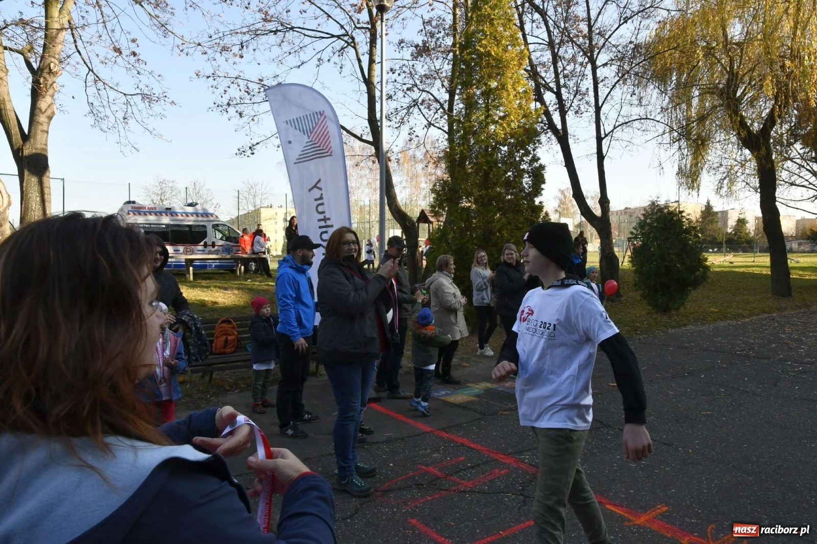 Zdjęcie w galerii na portalu naszraciborz.pl: Bieg Niepodległości w Kuźni Raciborskiej. Rodzinnie i patriotycznie [FOTO i WIDEO] wiadomości z regionu