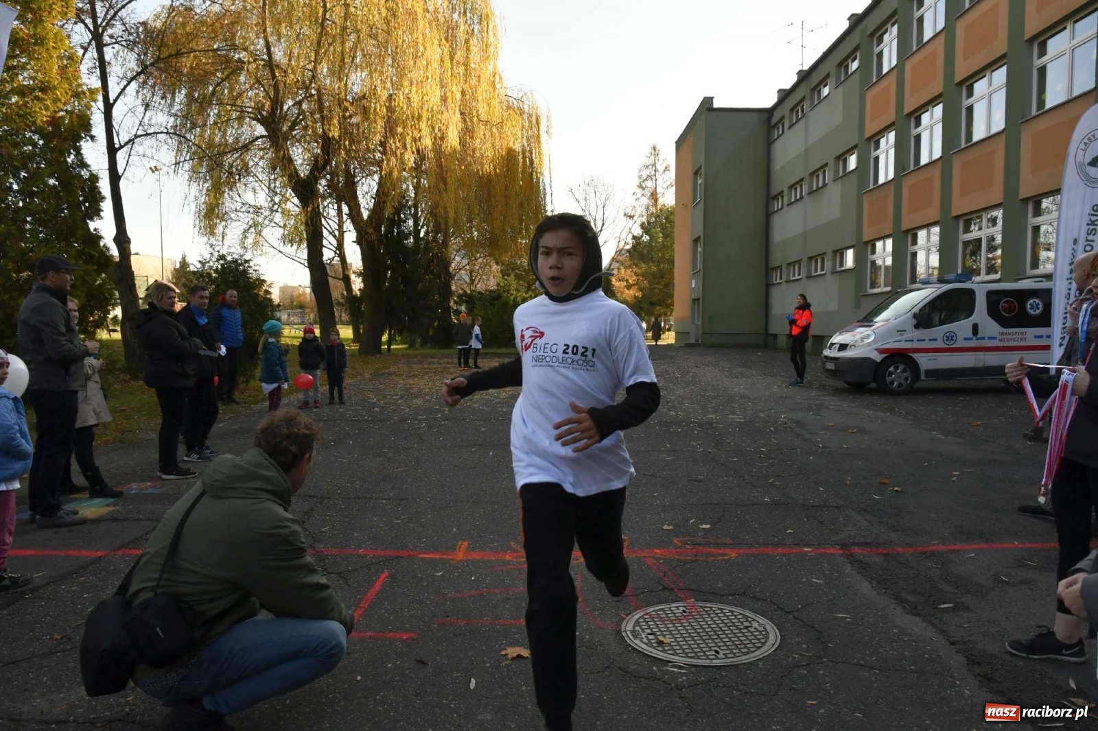 Zdjęcie w galerii na portalu naszraciborz.pl: Bieg Niepodległości w Kuźni Raciborskiej. Rodzinnie i patriotycznie [FOTO i WIDEO] wiadomości z regionu