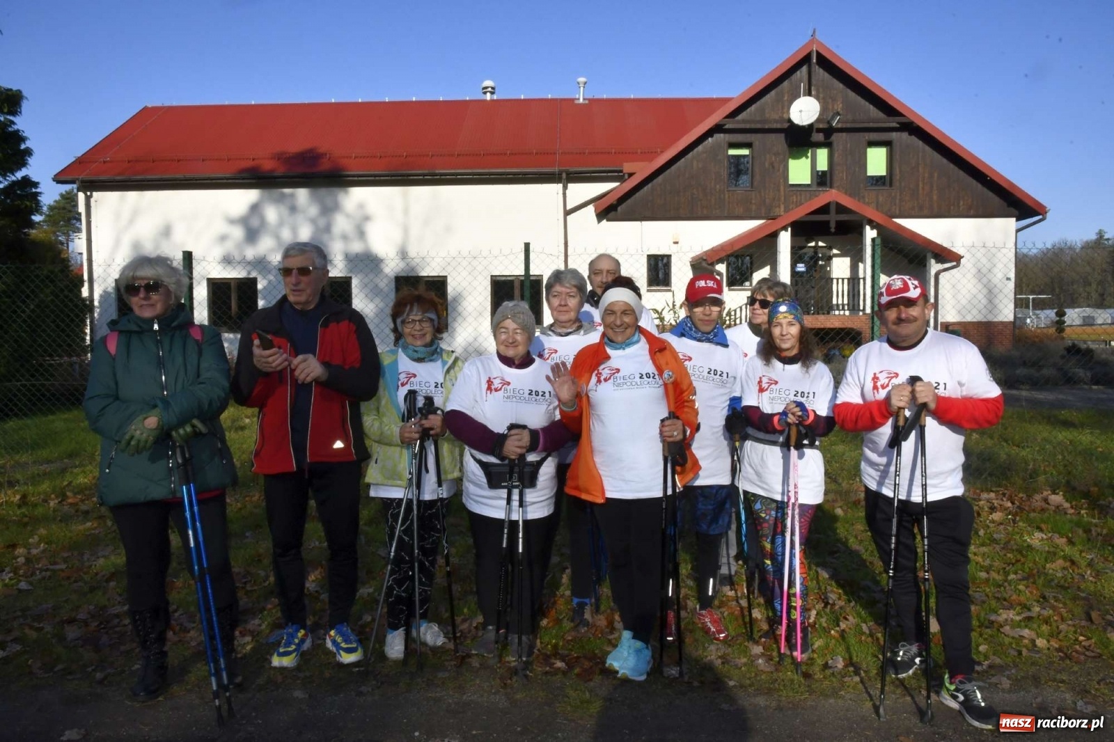 Zdjęcie w galerii na portalu naszraciborz.pl: Bieg Niepodległości w Kuźni Raciborskiej. Rodzinnie i patriotycznie [FOTO i WIDEO] wiadomości z regionu