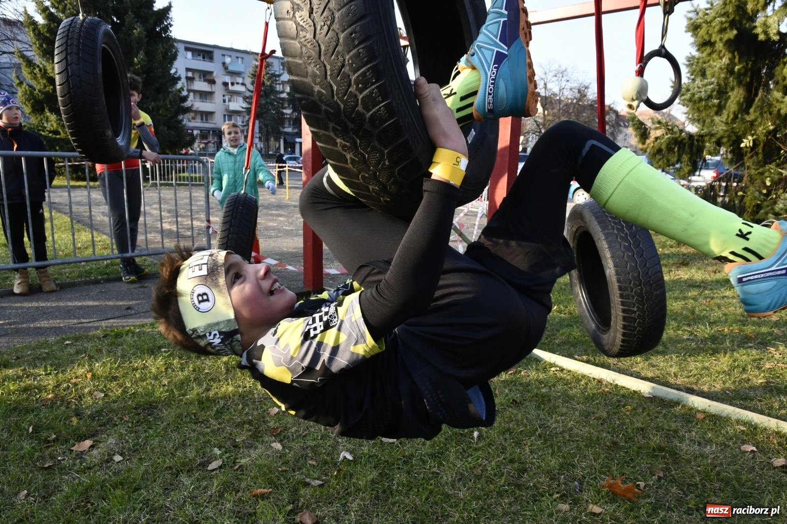 Zdjęcie w galerii na portalu naszraciborz.pl: Bitwa o raciborską basztę. Bieg OCR dla dzieci na Święto Niepodległości wiadomości z regionu